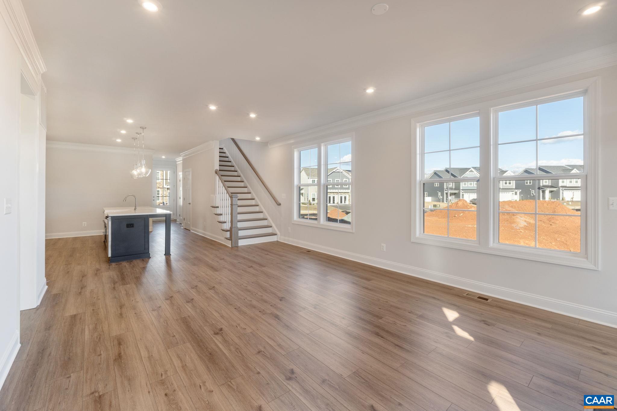 13 Bayberry Ln
