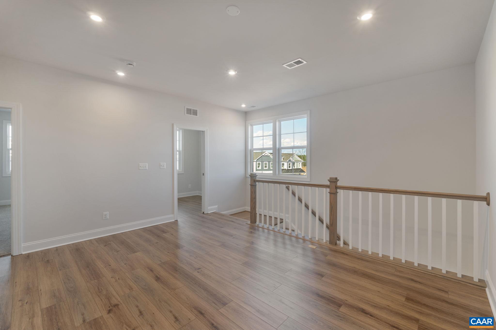 13 Bayberry Ln