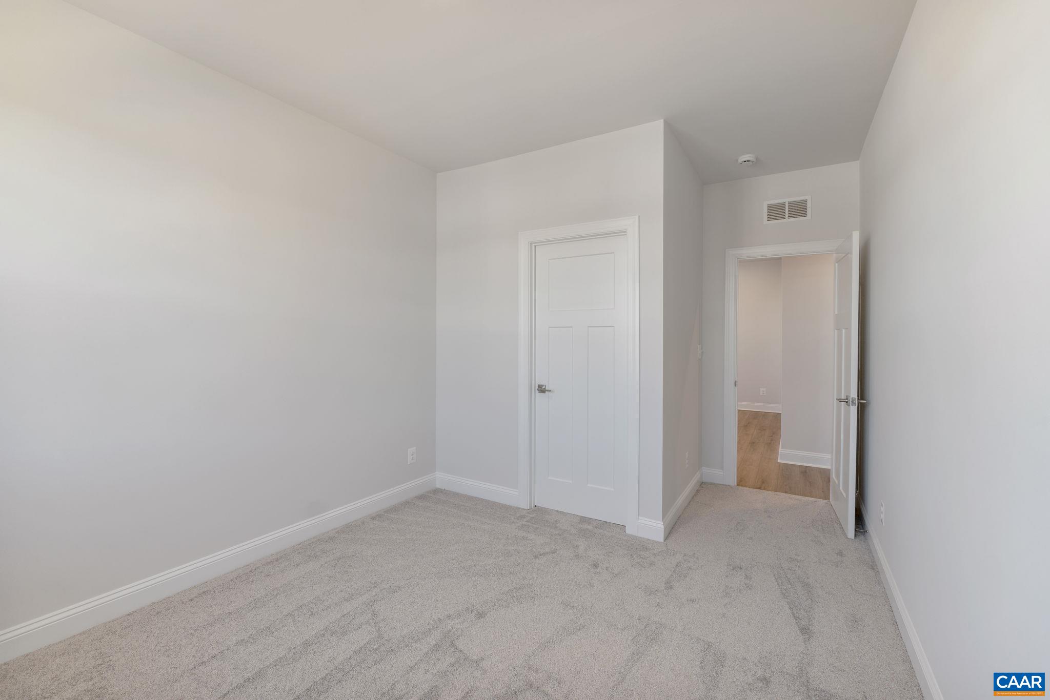 13 Bayberry Ln