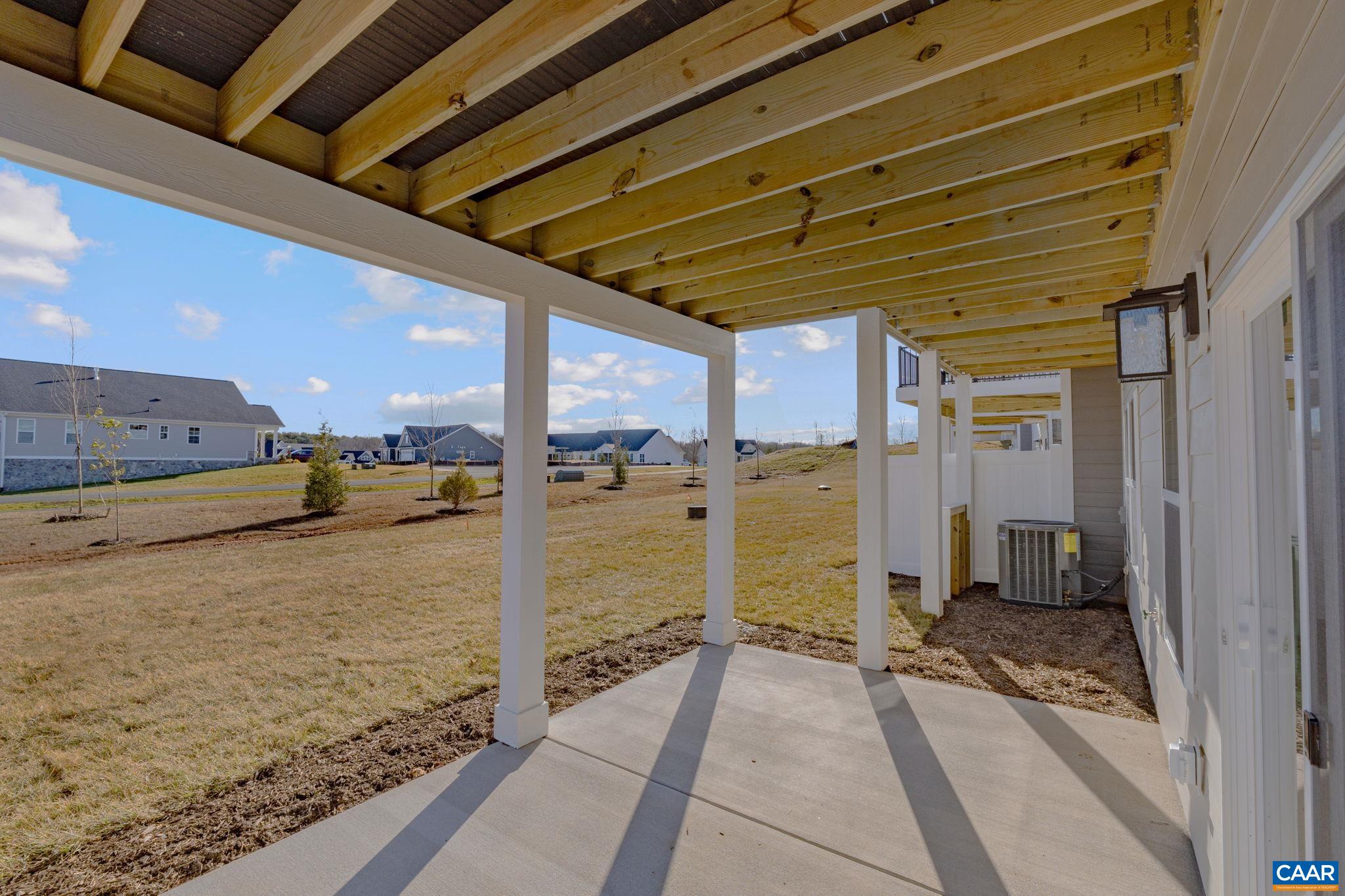 13 Bayberry Ln