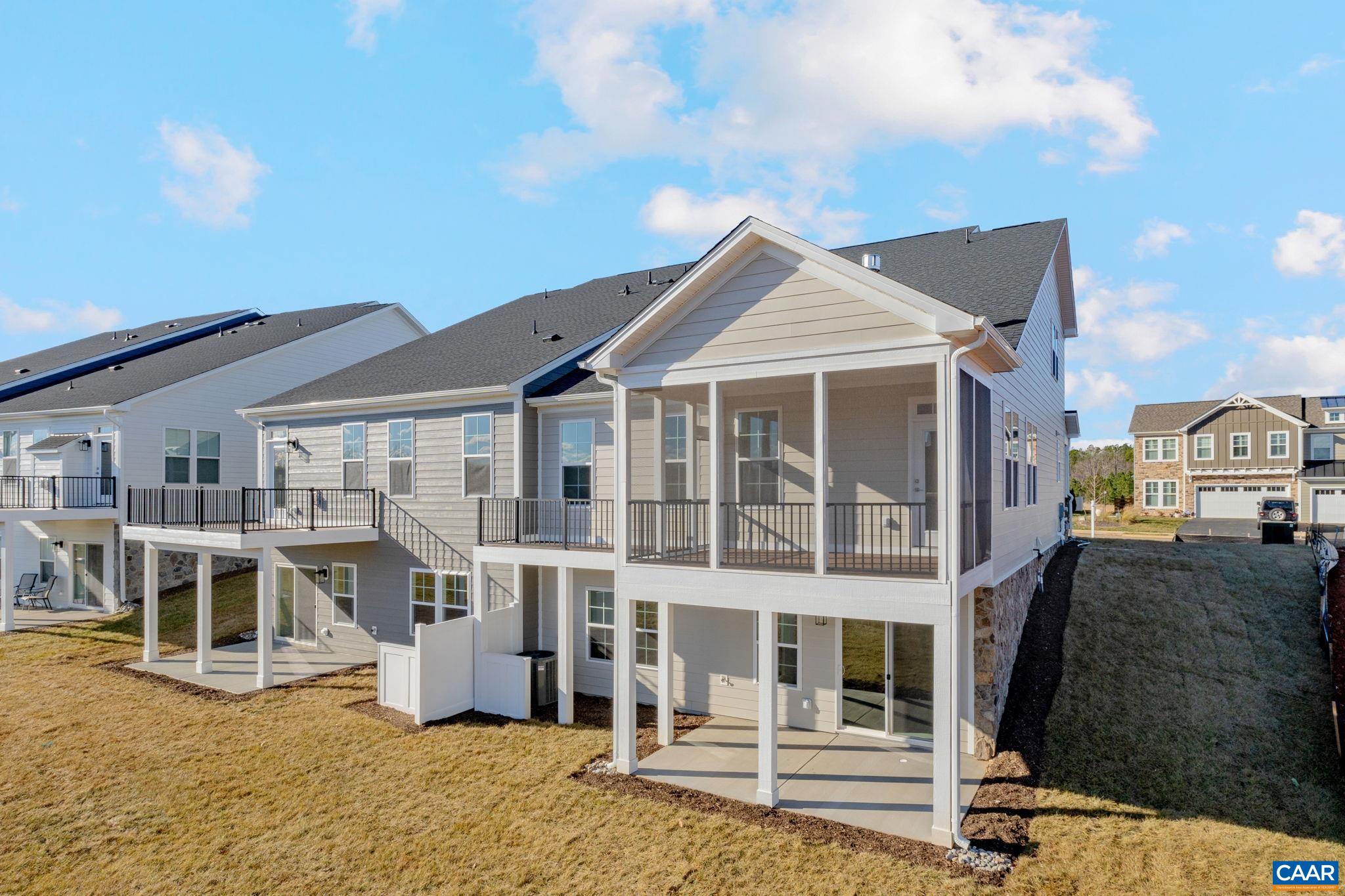 13 Bayberry Ln