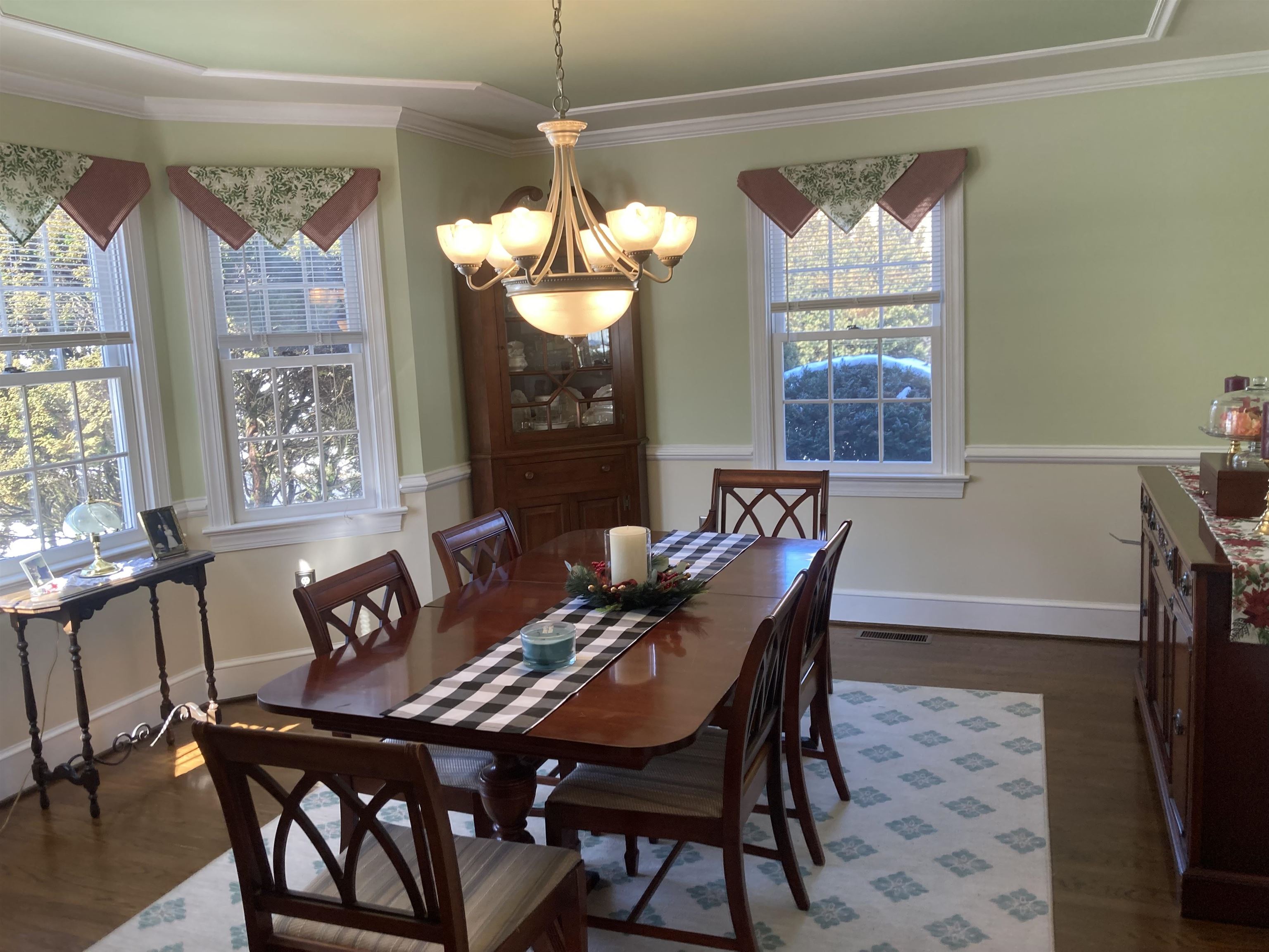 36 Spring Ct