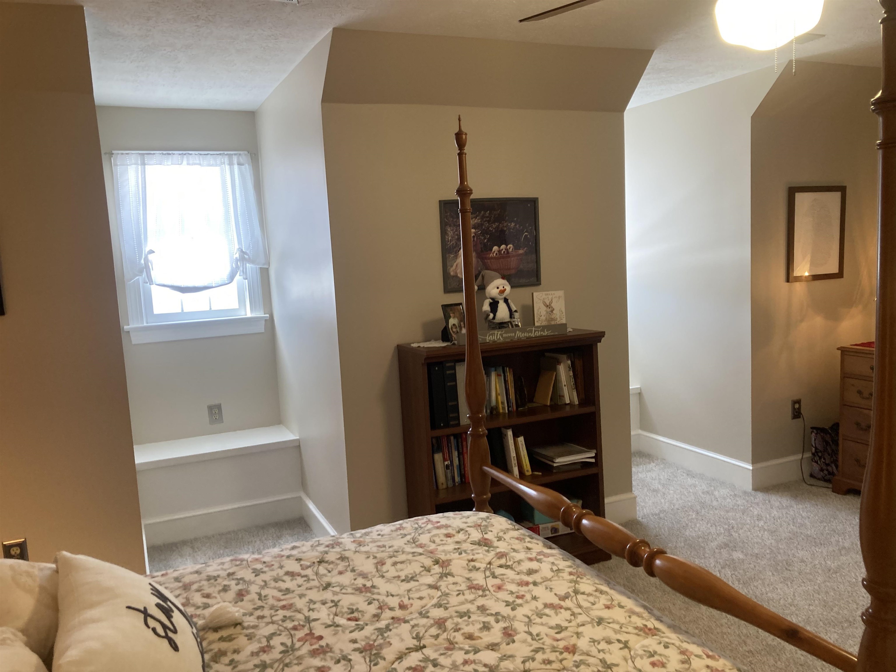 36 Spring Ct