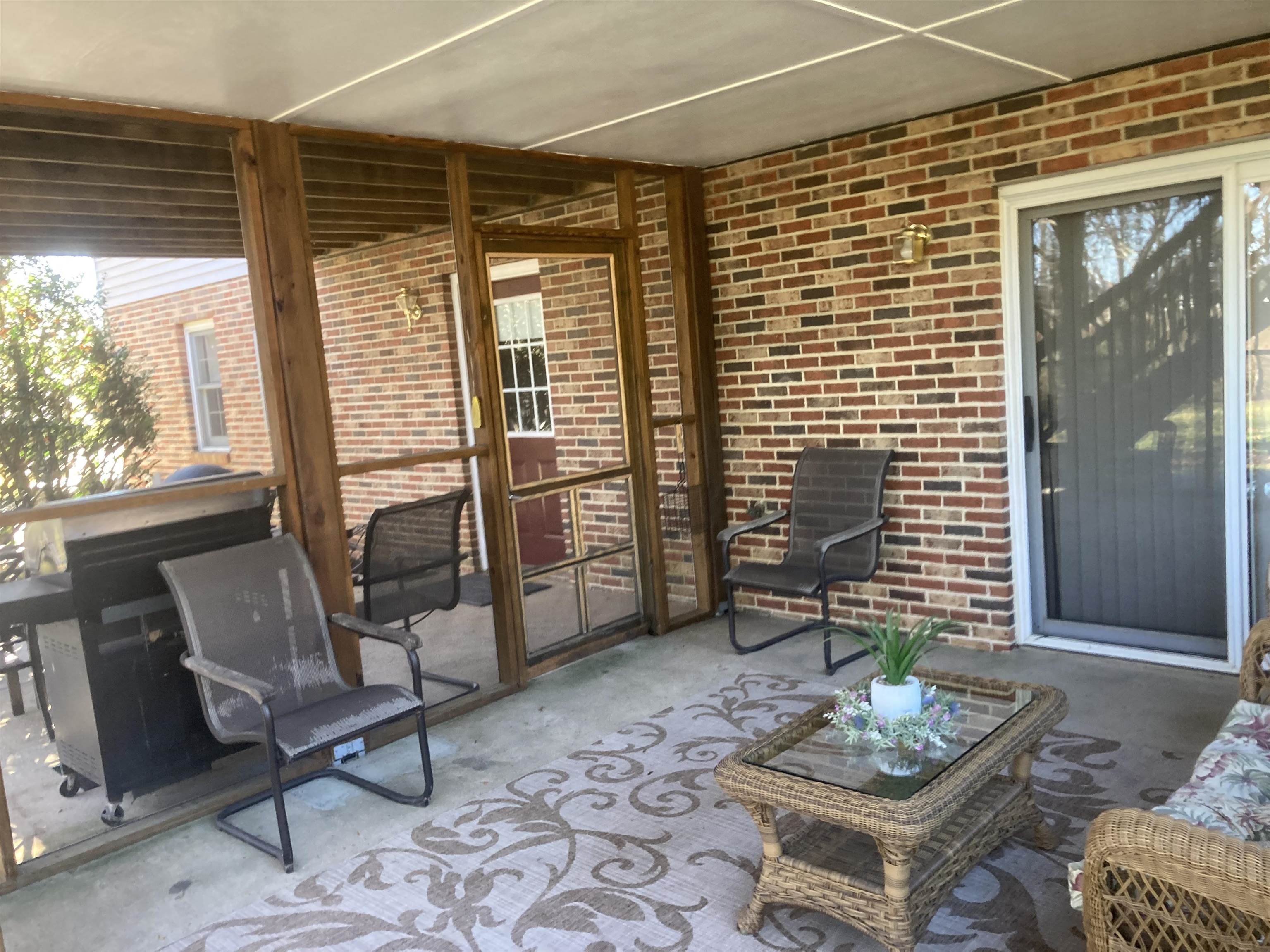 36 Spring Ct