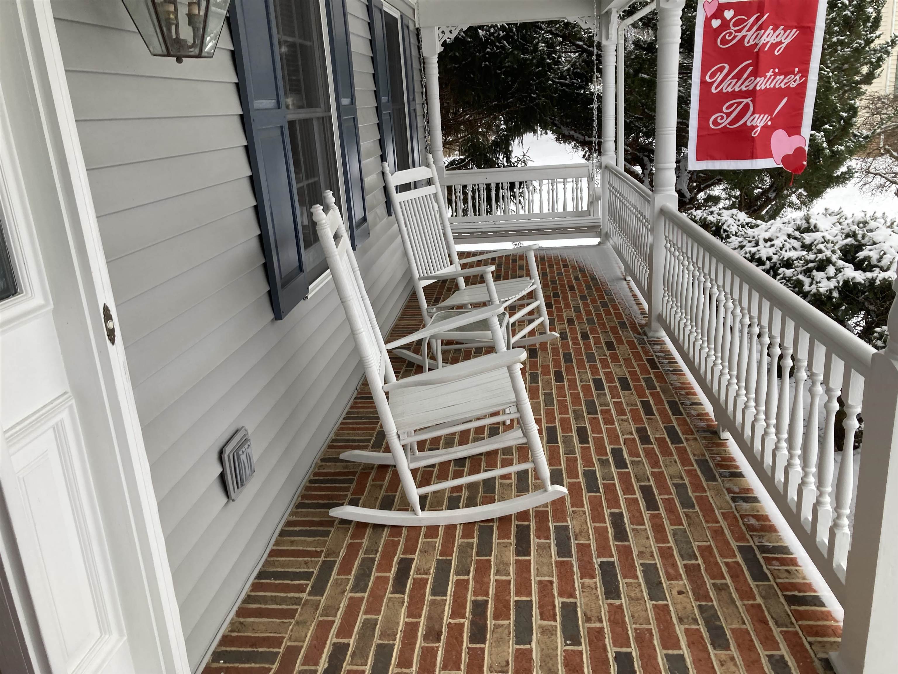 36 Spring Ct