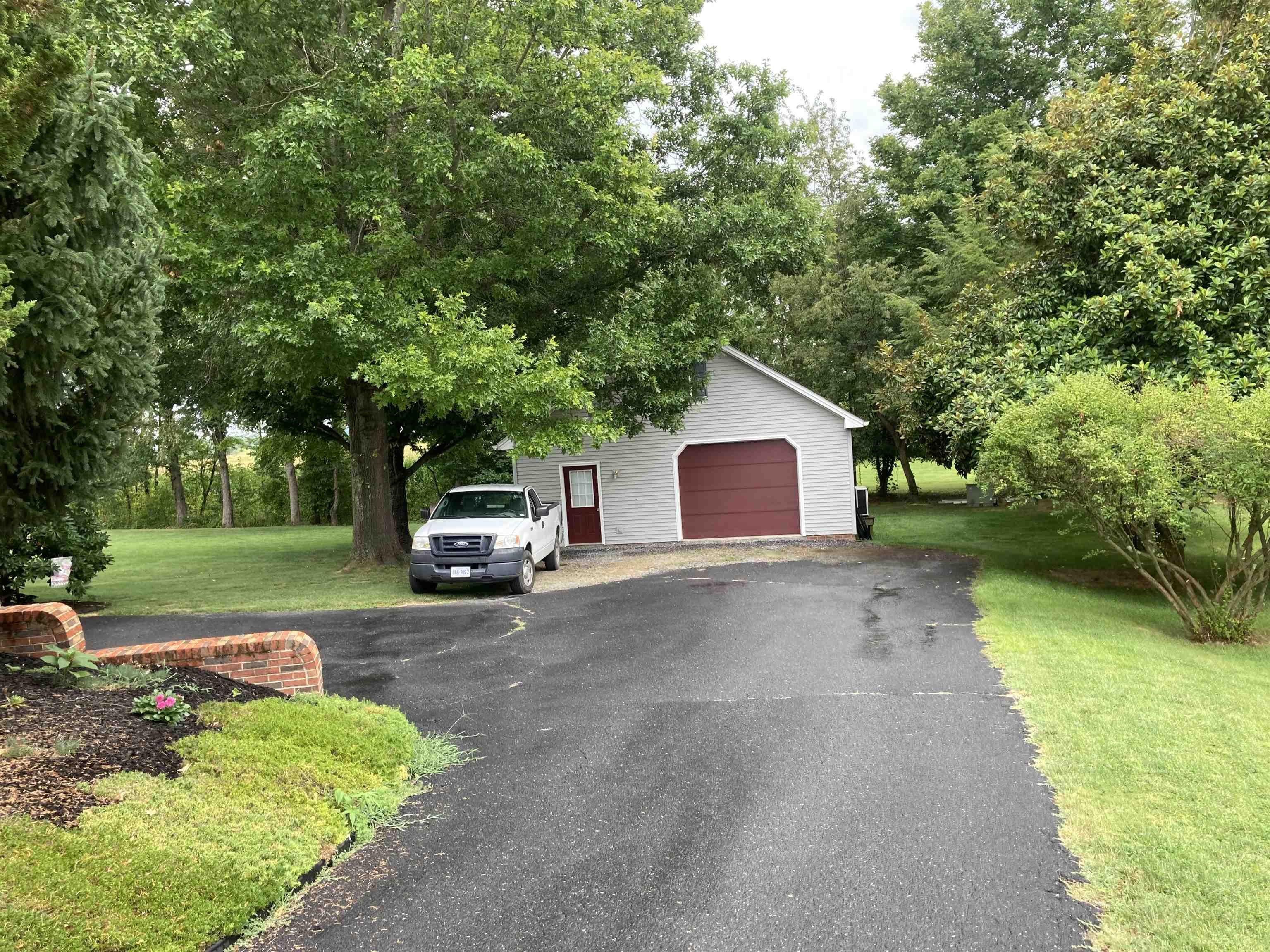 36 Spring Ct