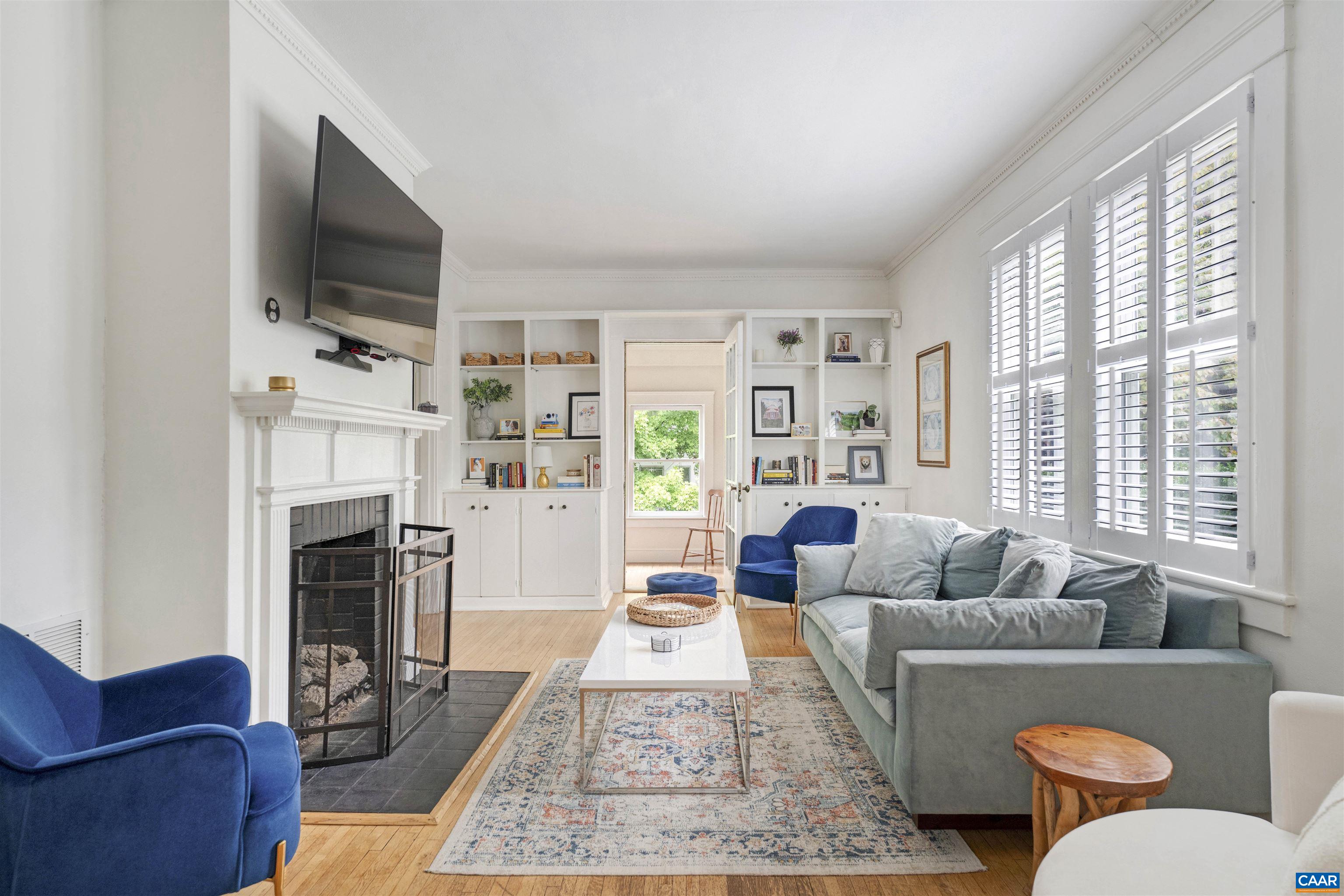 883 Locust Ave