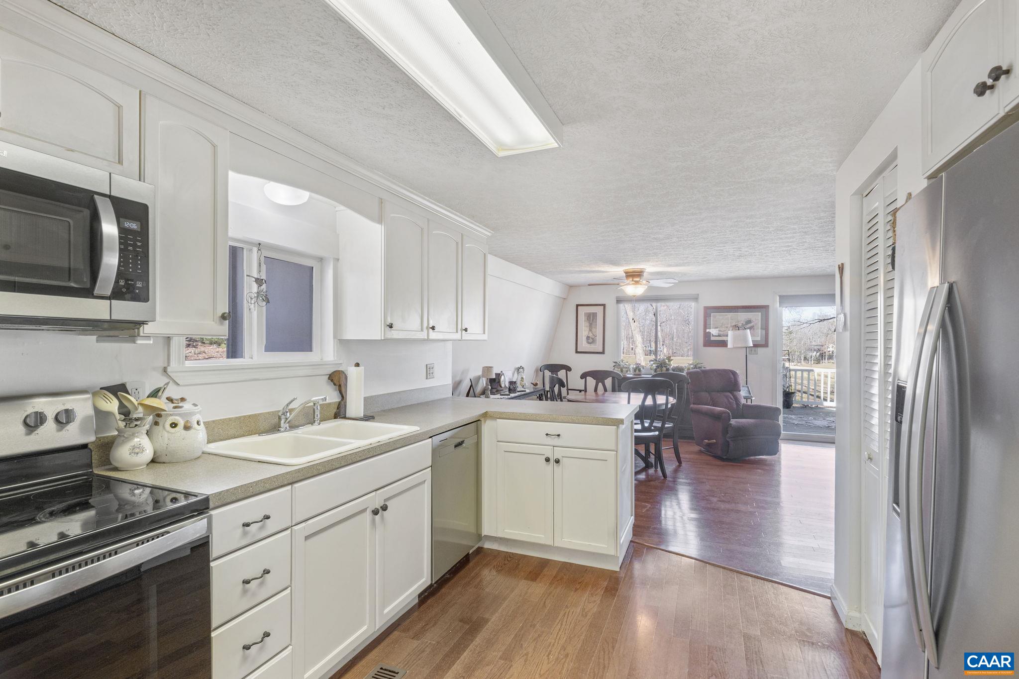 49 Bunker Blvd