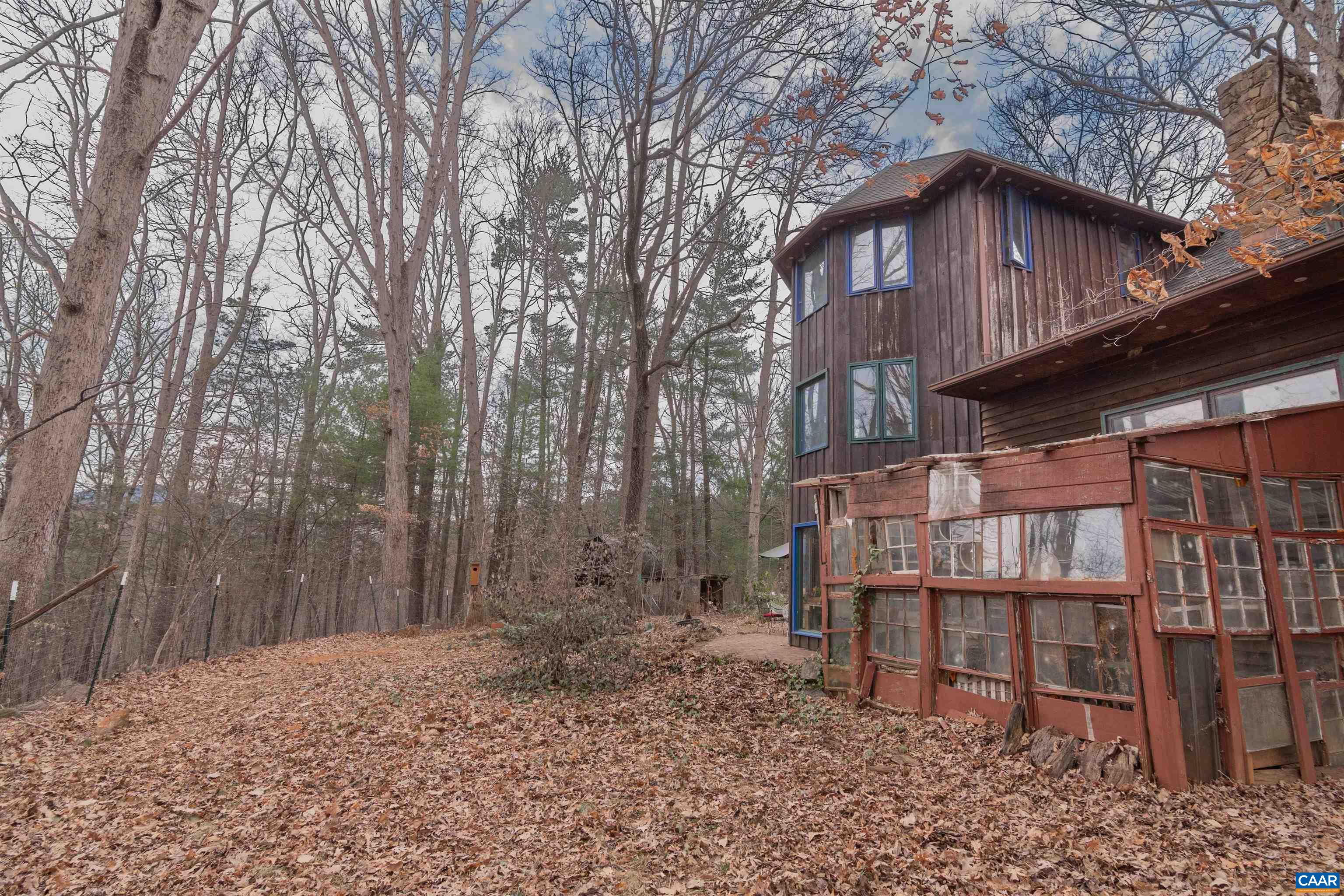 4075 Clark Rd
