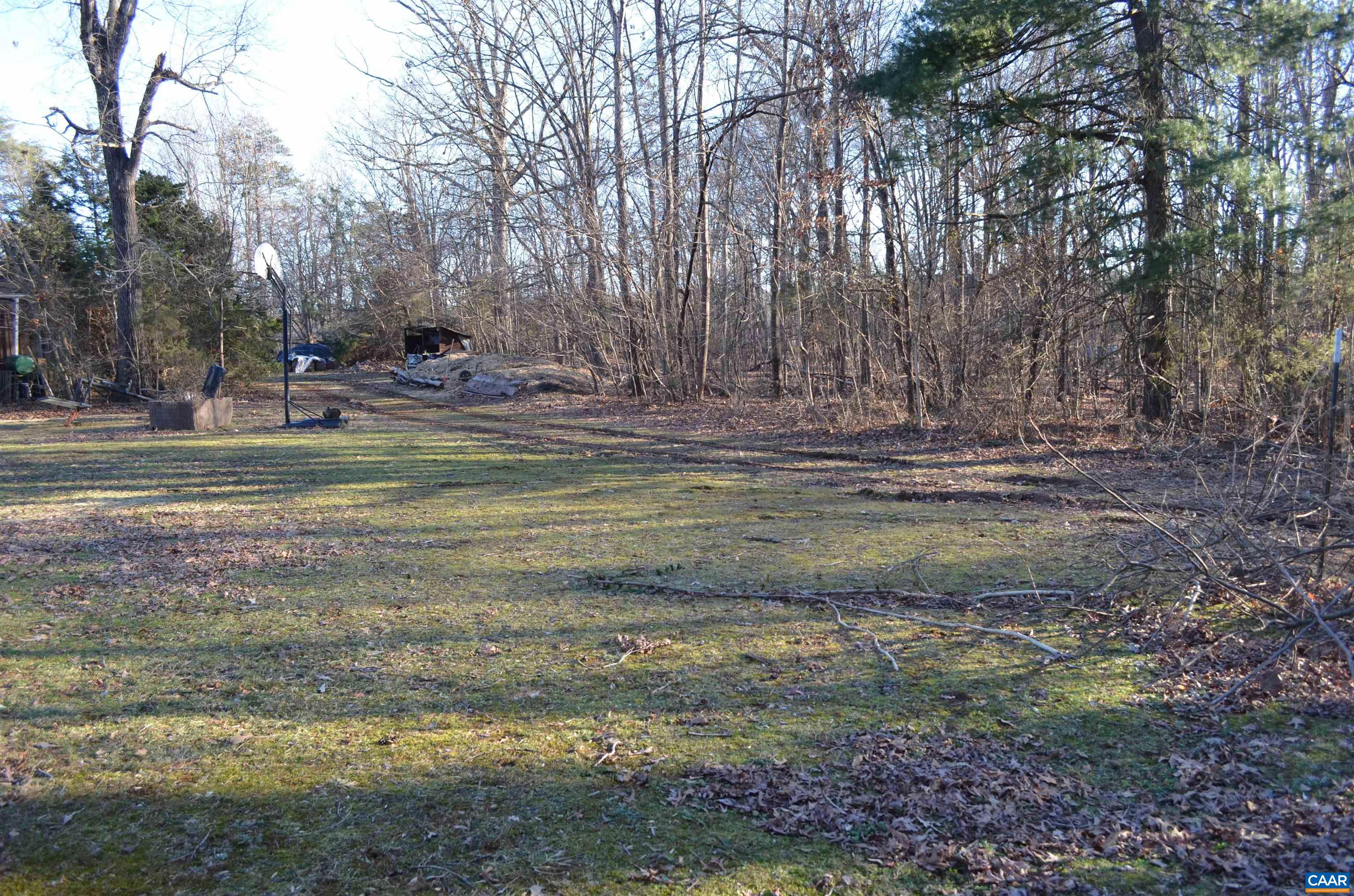 4075 Clark Rd