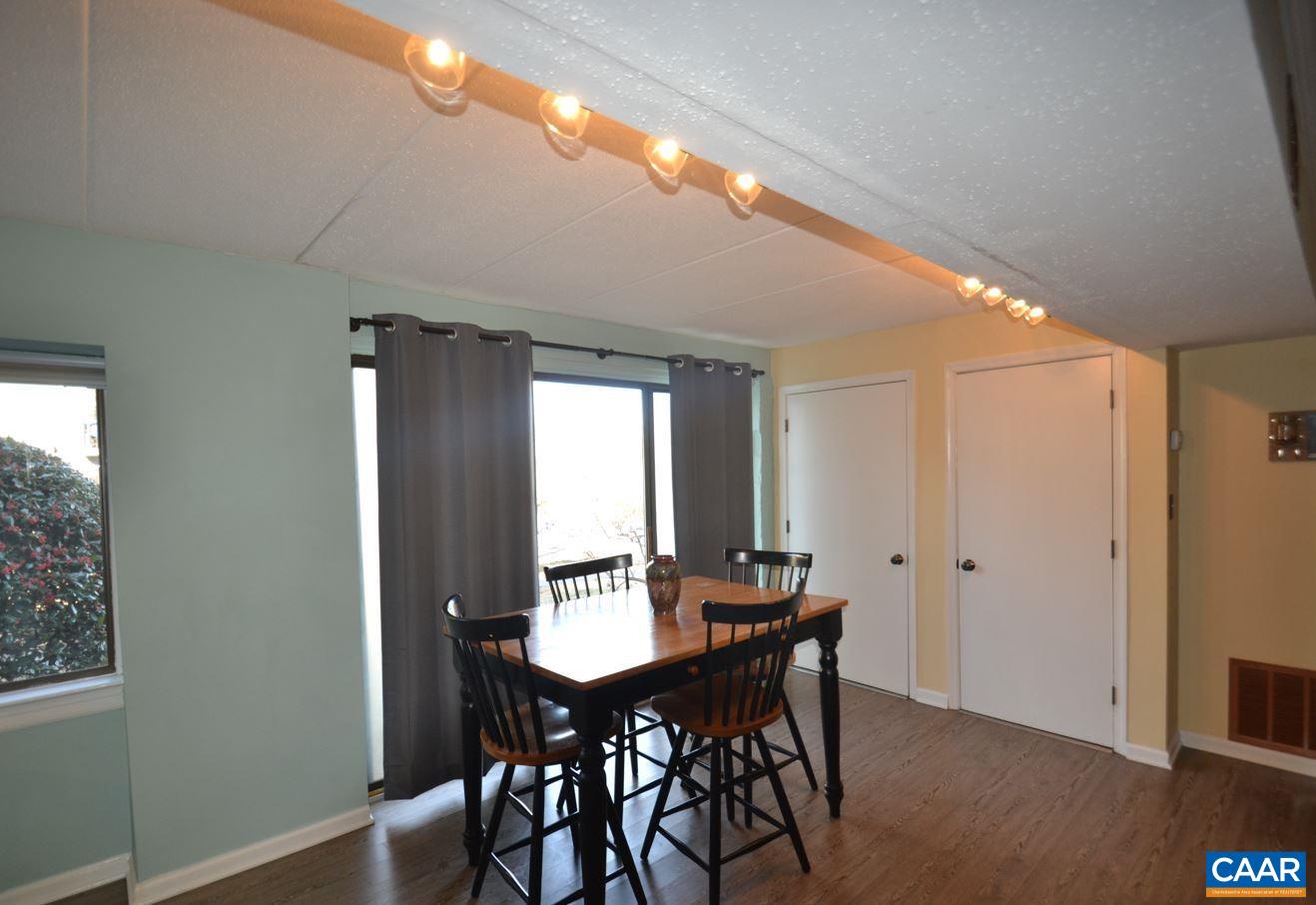 3 Spring Ct