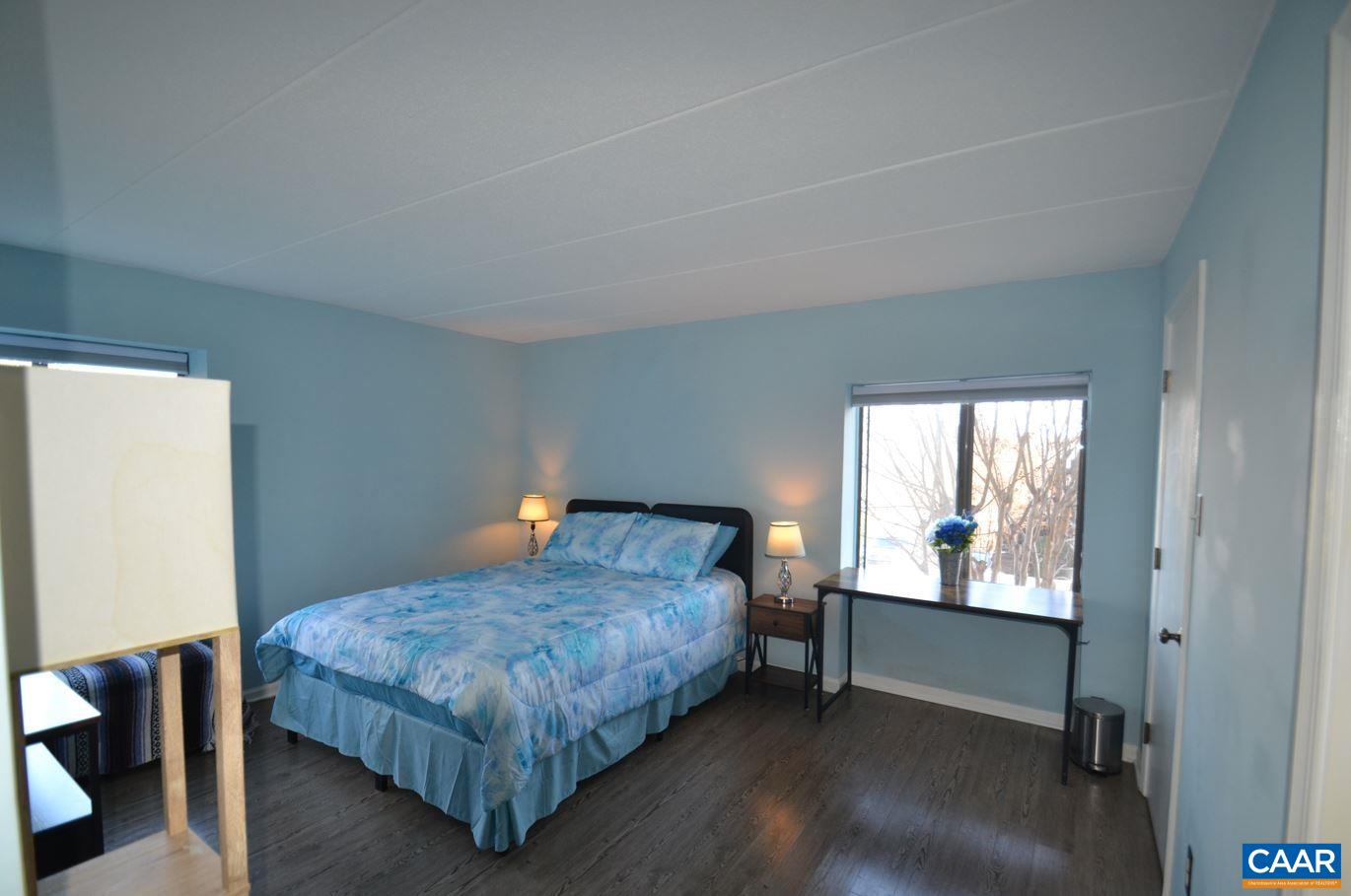 3 Spring Ct