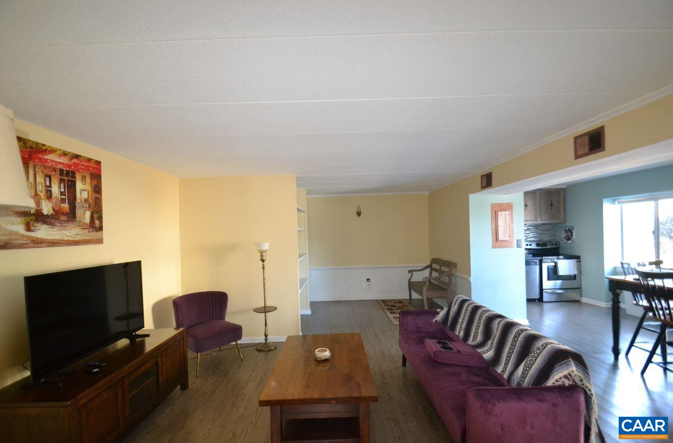 3 Spring Ct