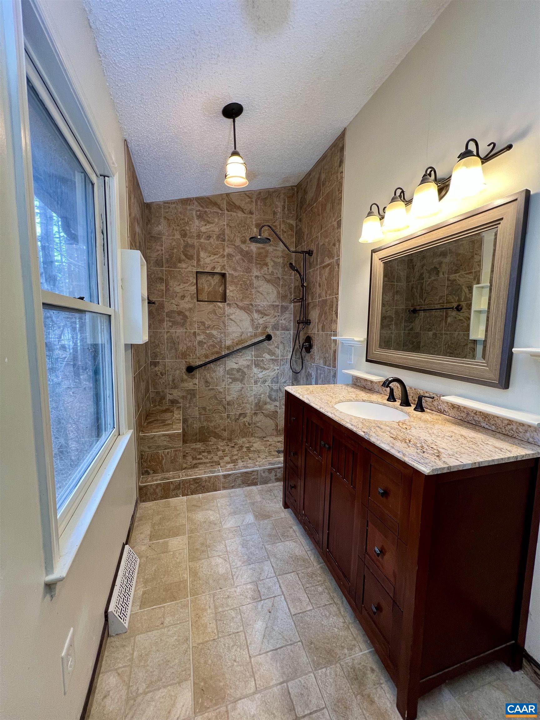 3264 Martin Kings Rd