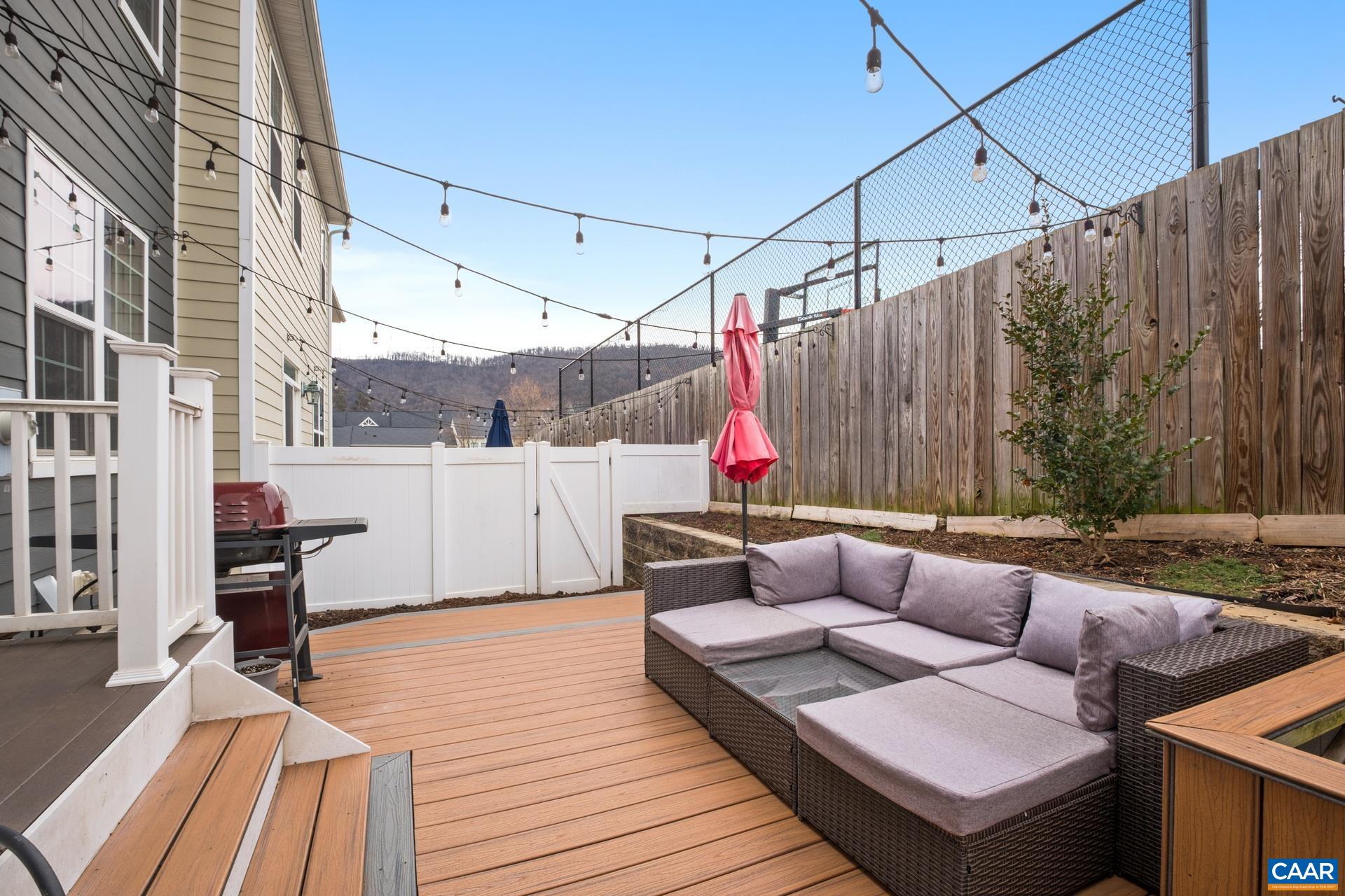 2144 Avinity Loop