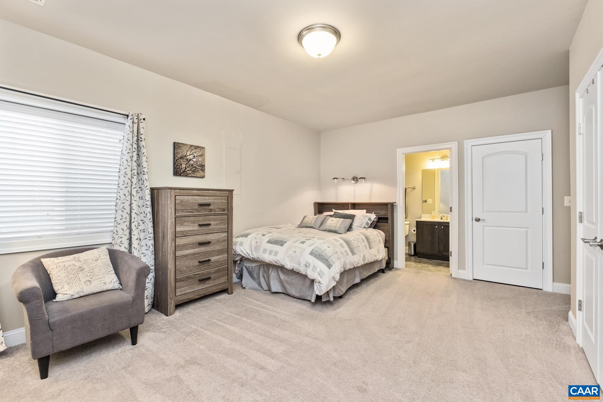 2144 Avinity Loop