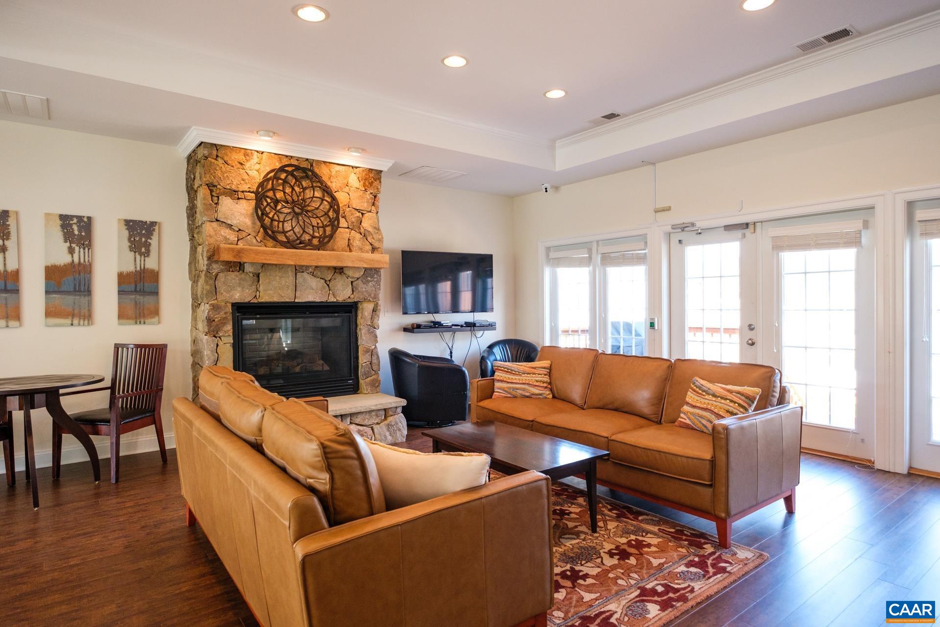 2144 Avinity Loop