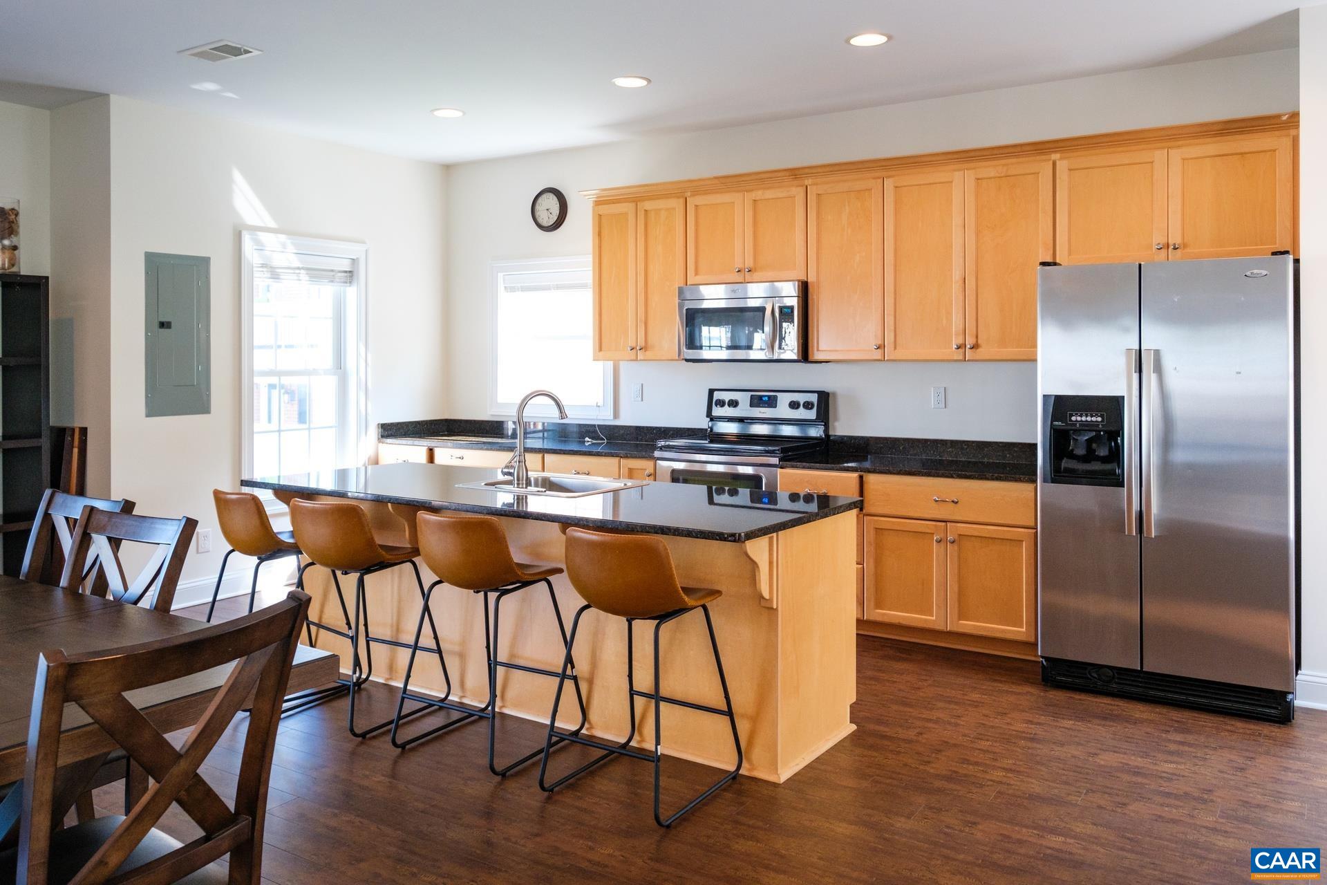 2144 Avinity Loop