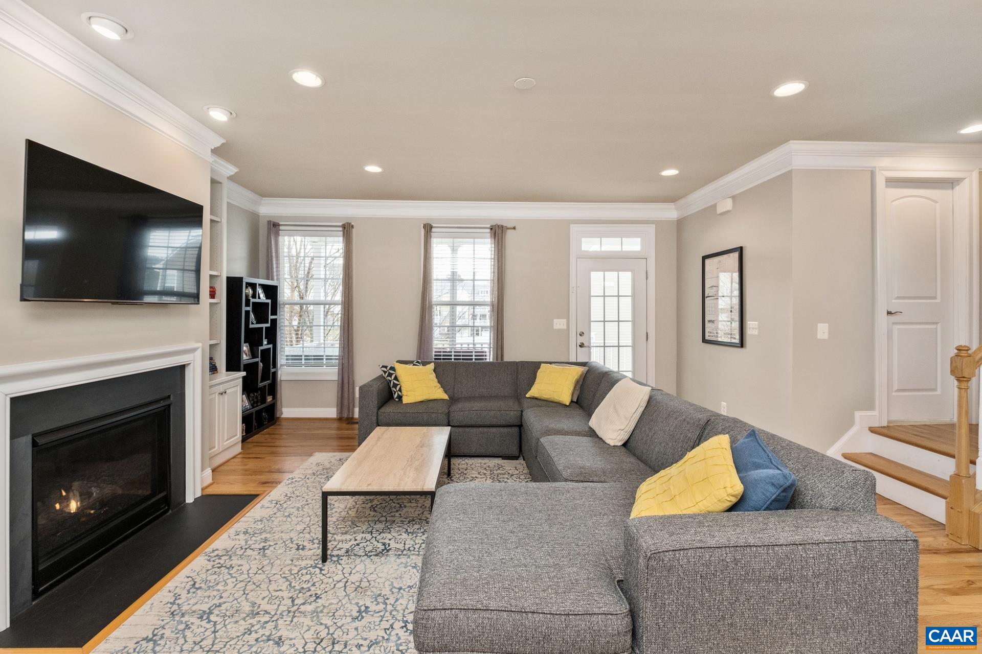 2144 Avinity Loop