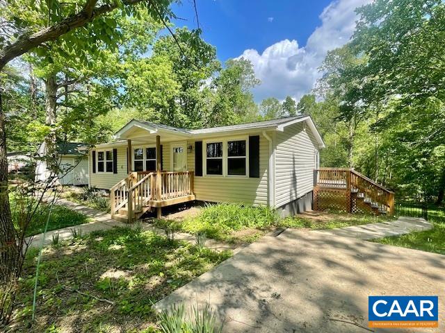 3666 Green Creek Rd