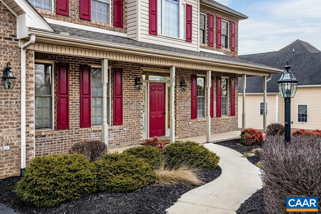 25 Erem Way