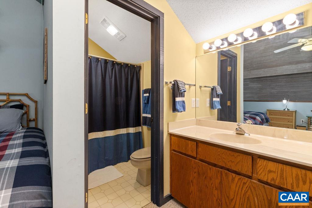 1418 Highlands Condos