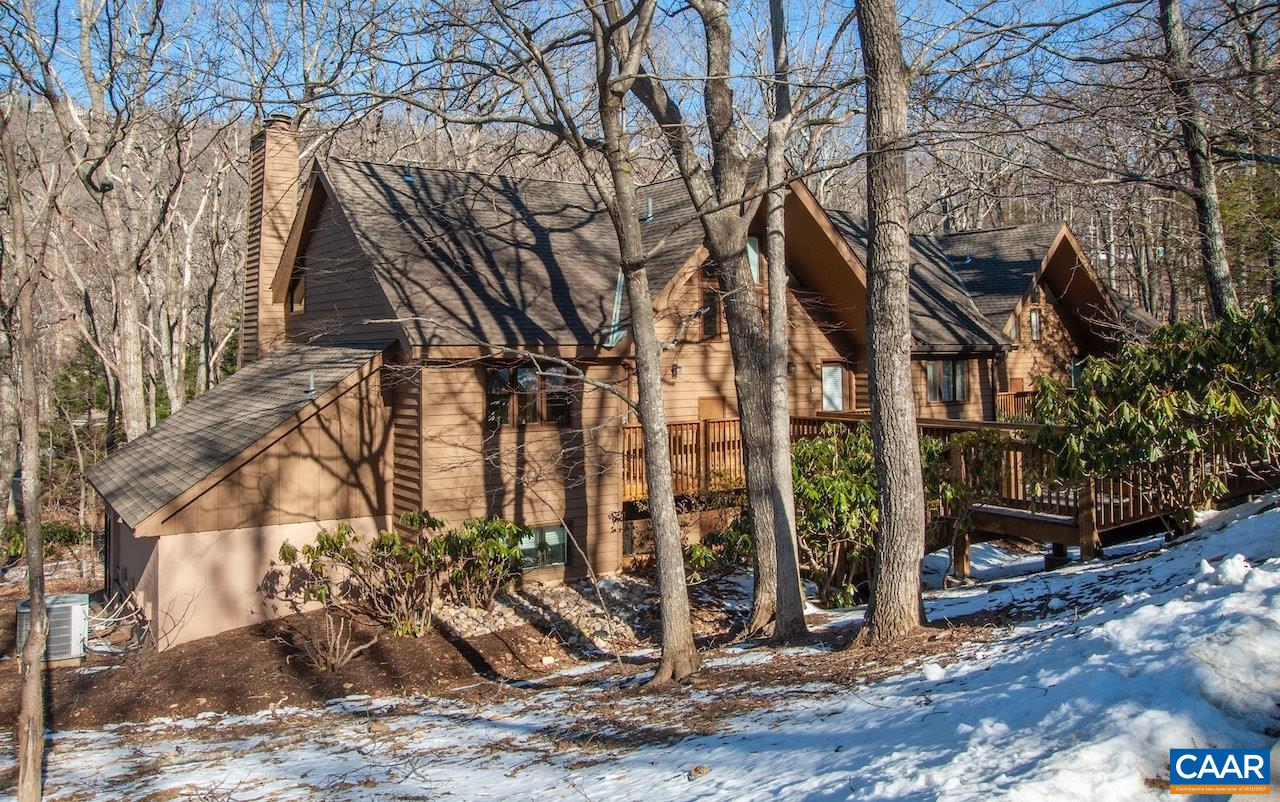 714 Laurelwood Condos