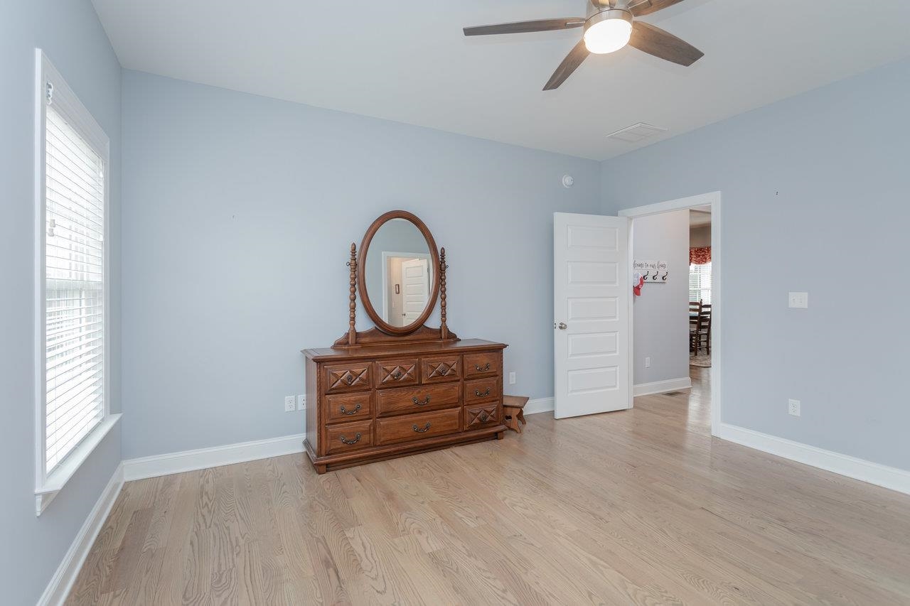 215 Heather Ln
