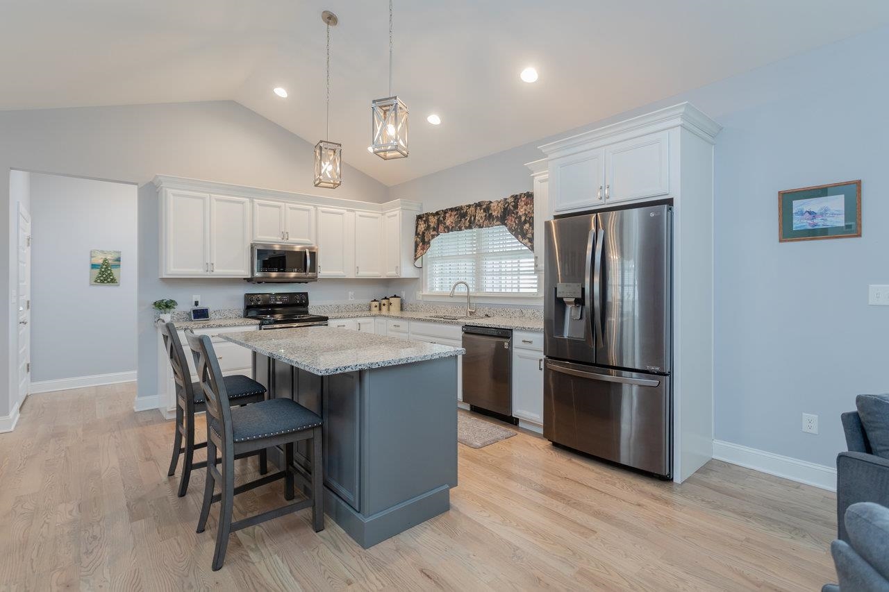 215 Heather Ln