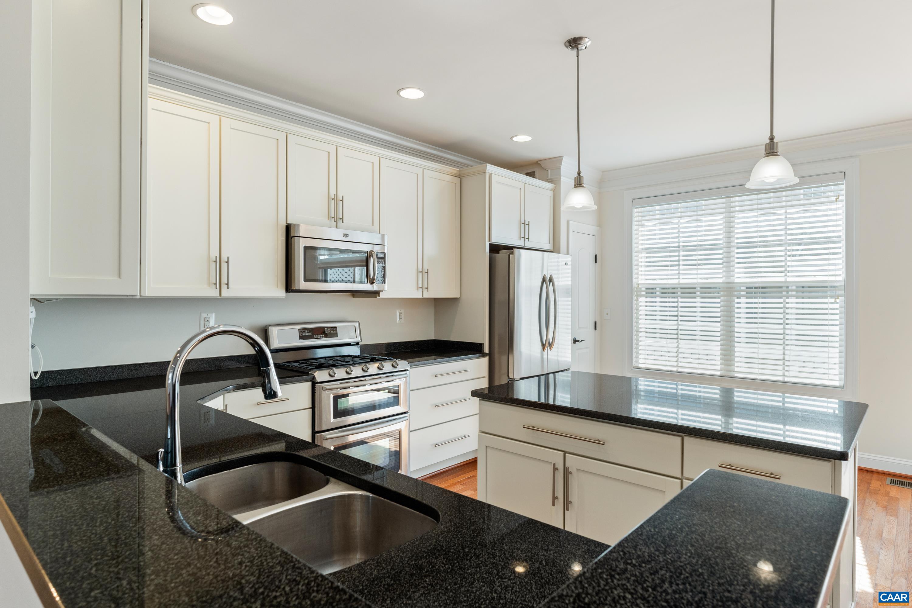 408 Samara Ct