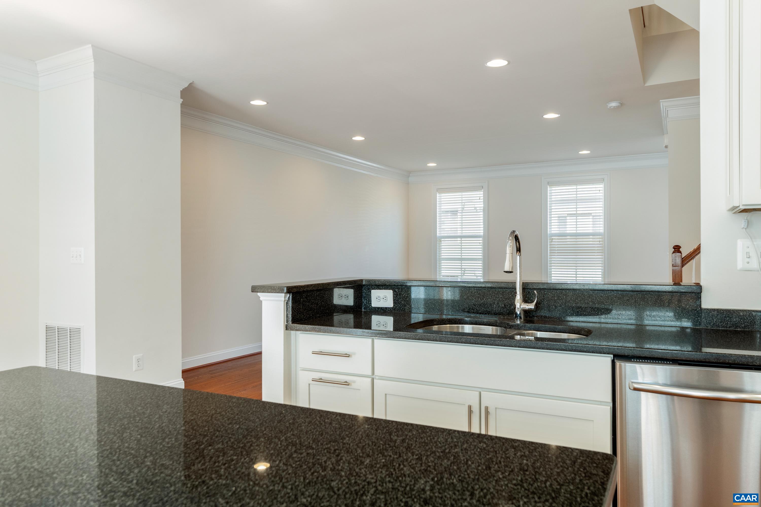 408 Samara Ct