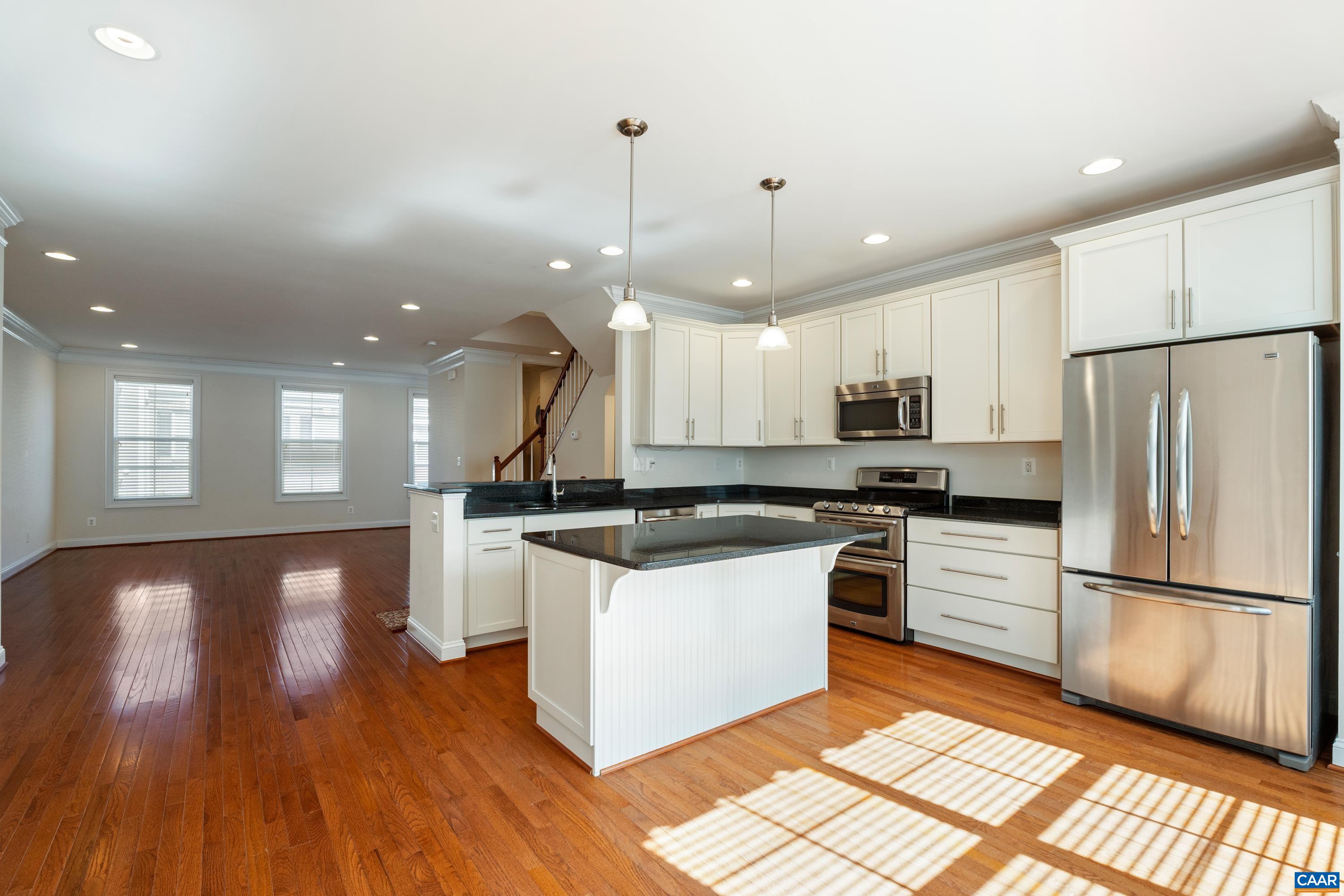 408 Samara Ct