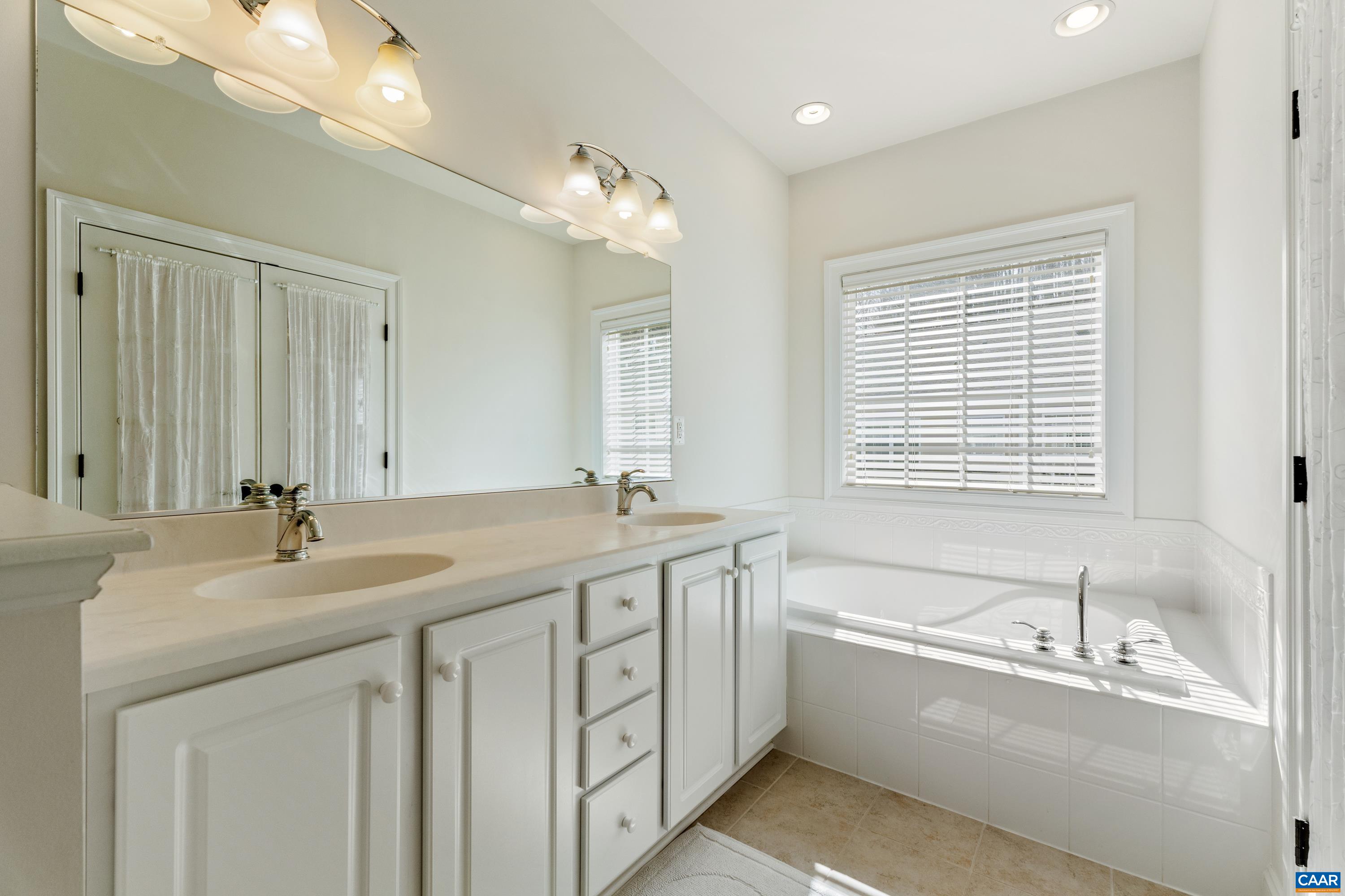 408 Samara Ct