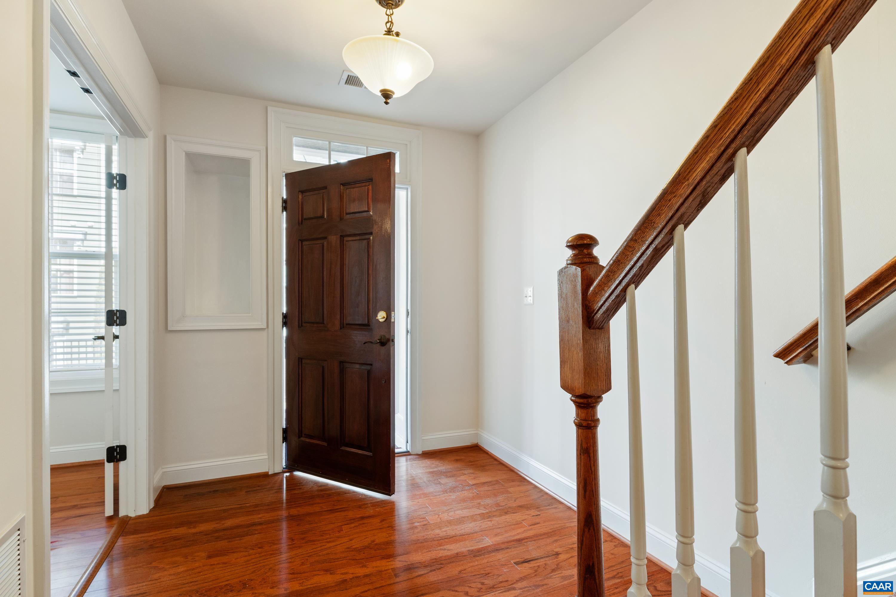 408 Samara Ct