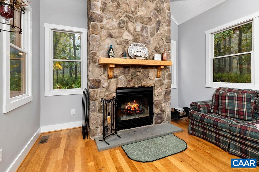 102 Devils Knob Loop