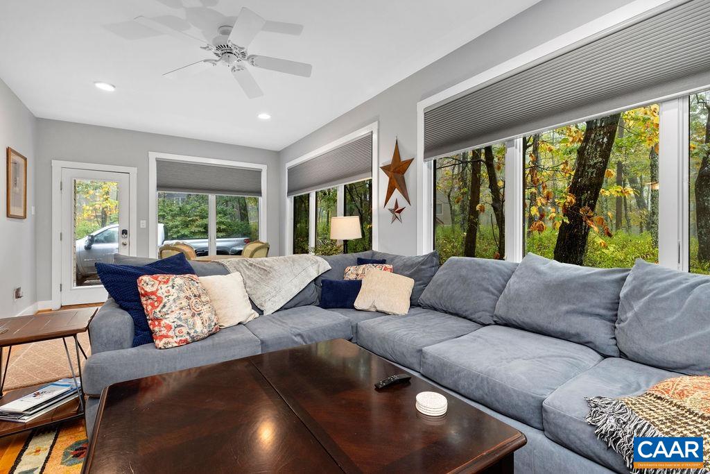 102 Devils Knob Loop