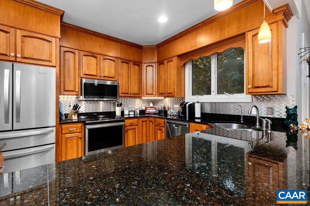 102 Devils Knob Loop
