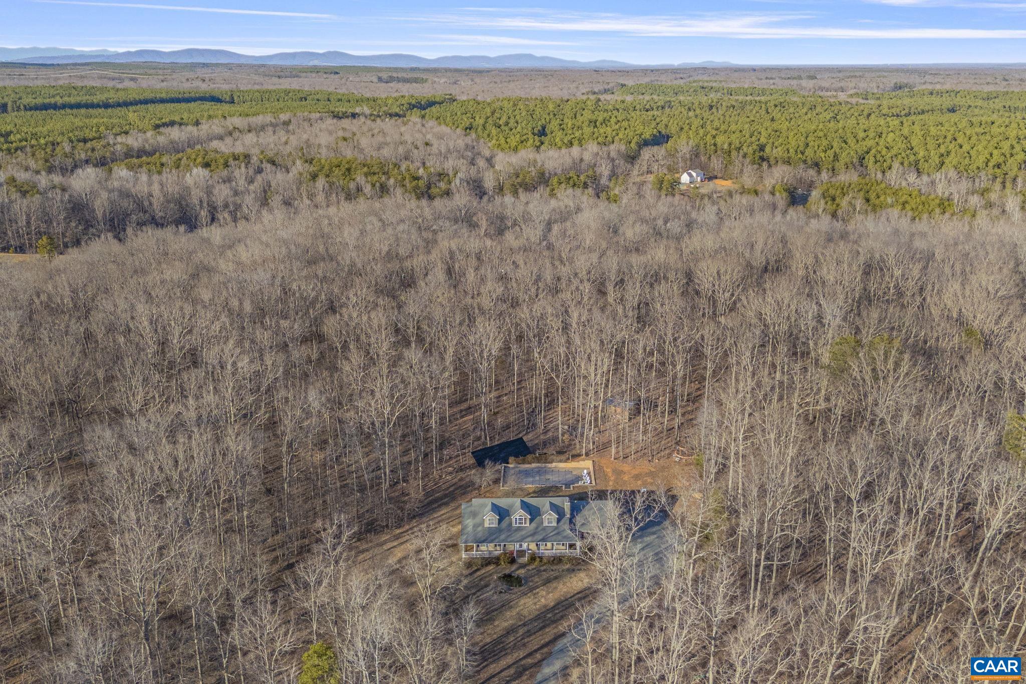 1466 Hidden Valleys Rd
