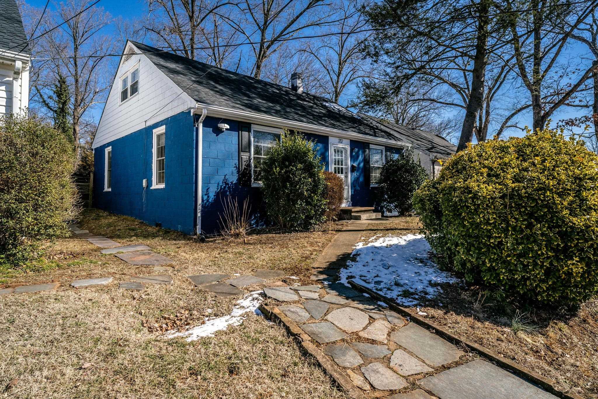 212 Shamrock Rd