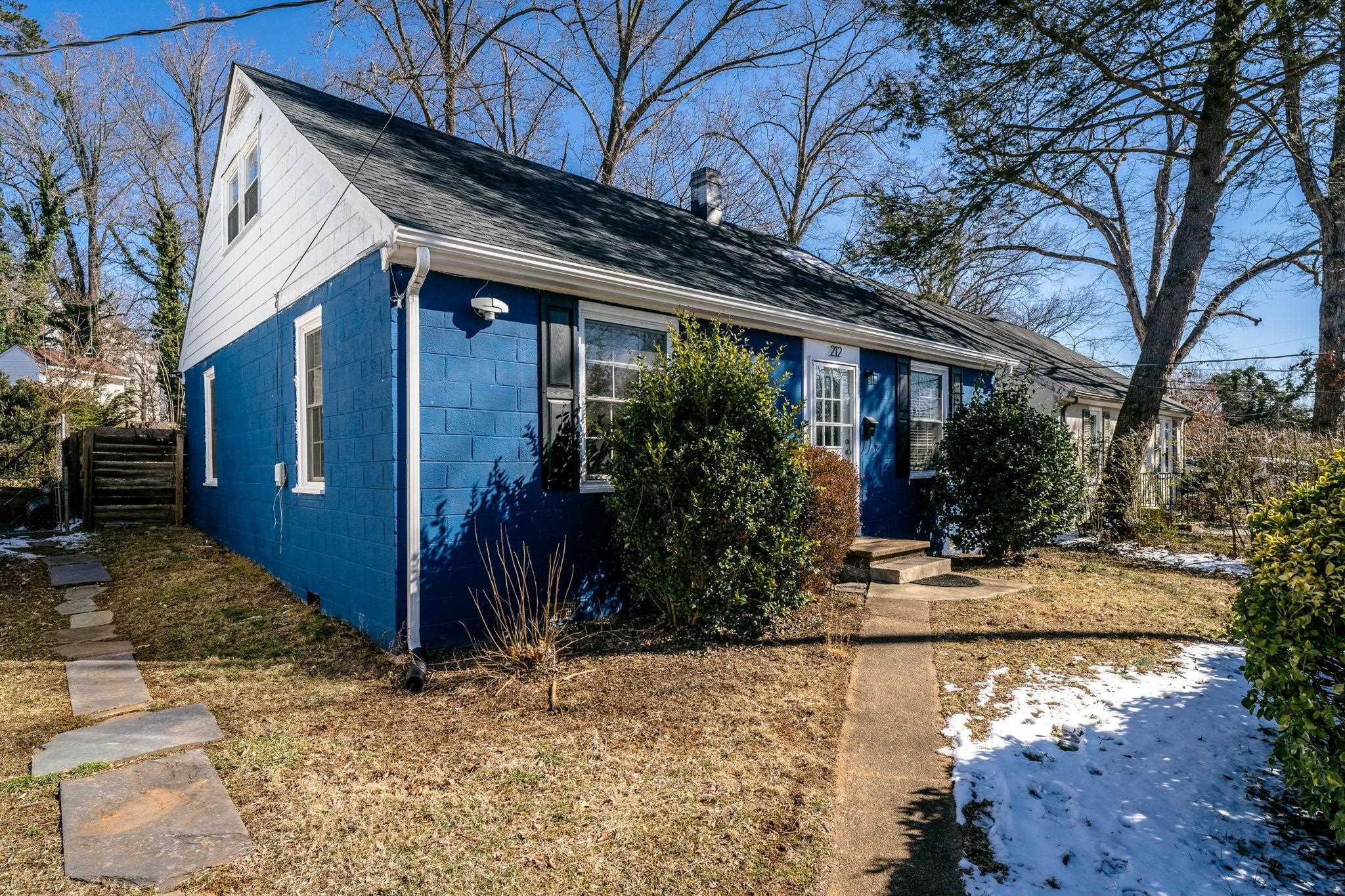 212 Shamrock Rd