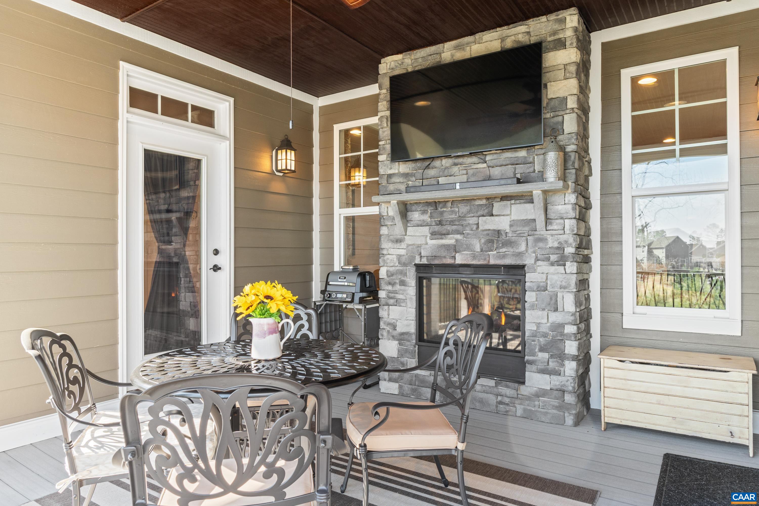 112 Crepe Myrtle Dr
