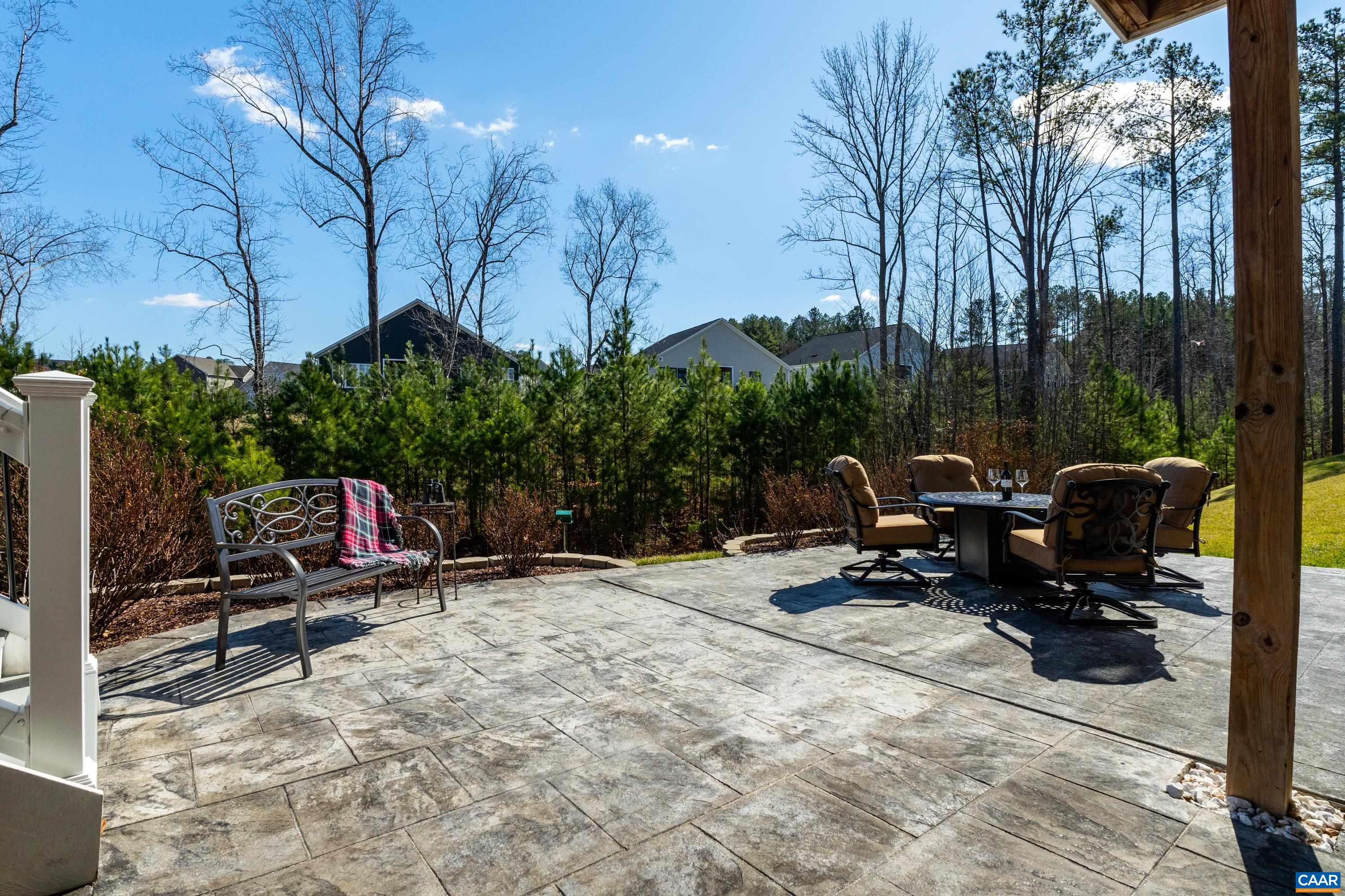 112 Crepe Myrtle Dr