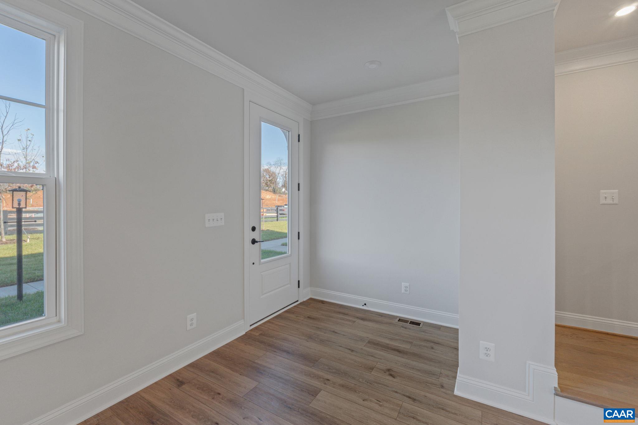 5 Woodburn Rd