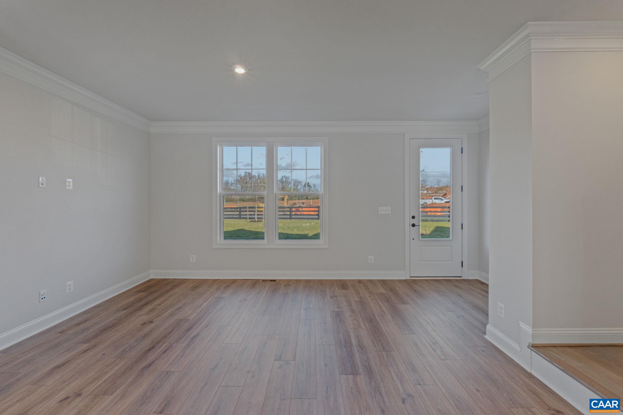 5 Woodburn Rd