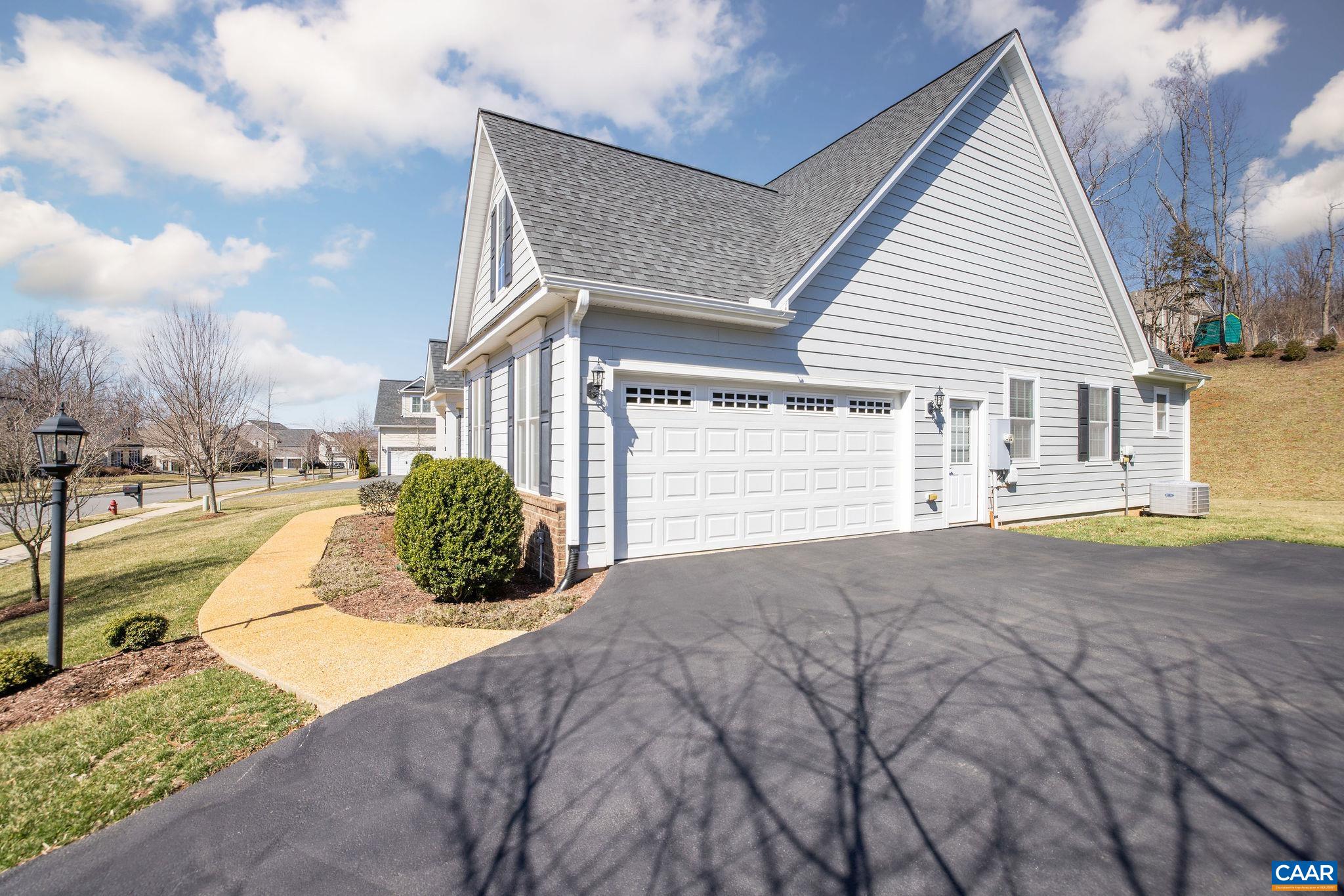 1853 Hyland Creek Dr