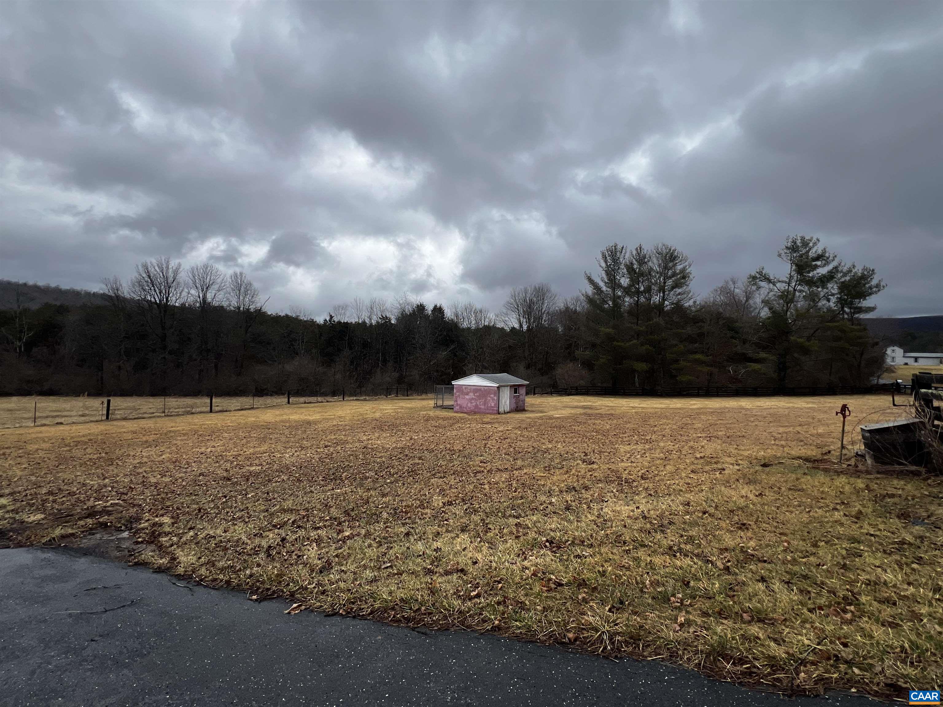 1535 Estaline Valley Rd