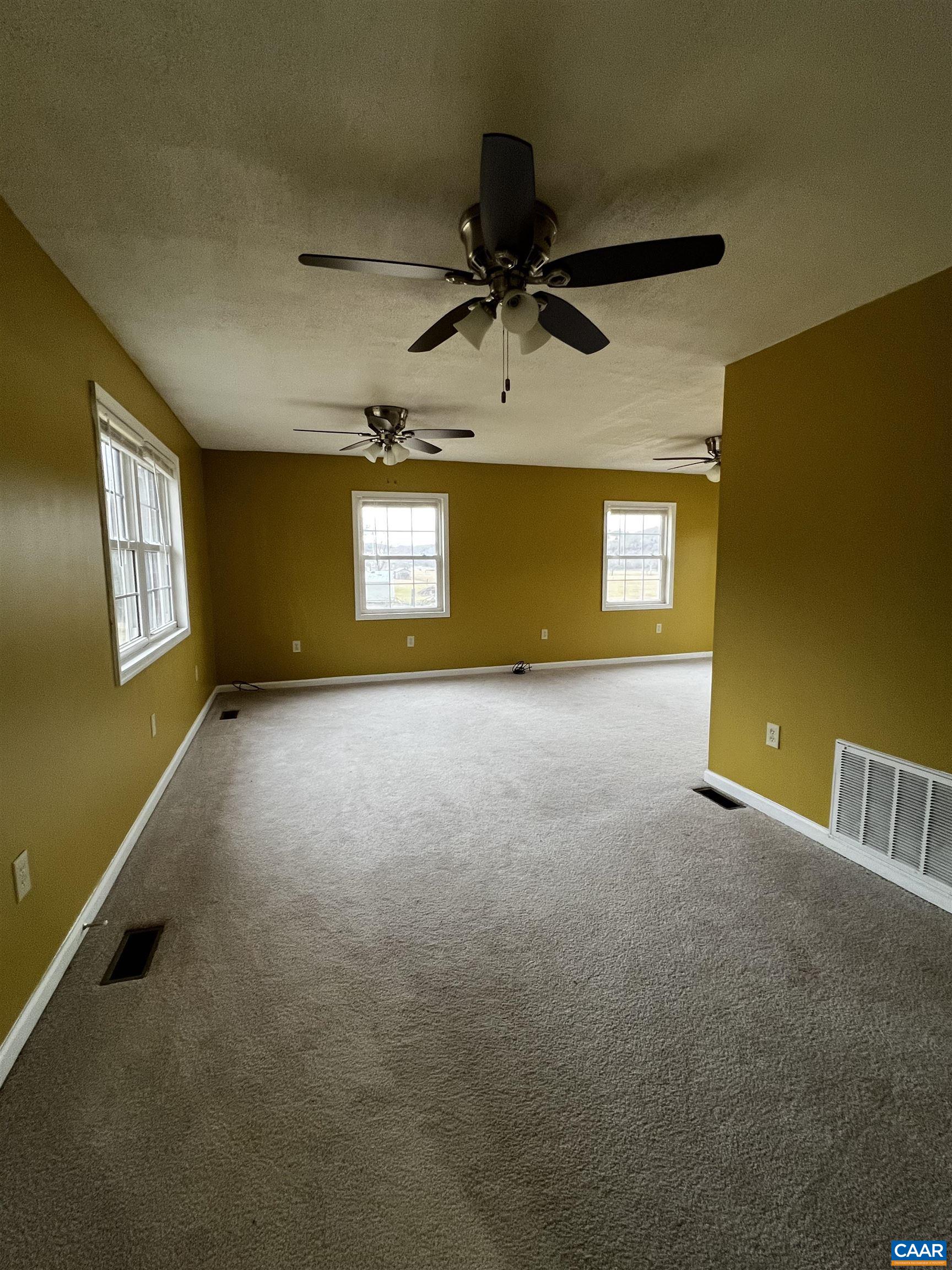 1535 Estaline Valley Rd