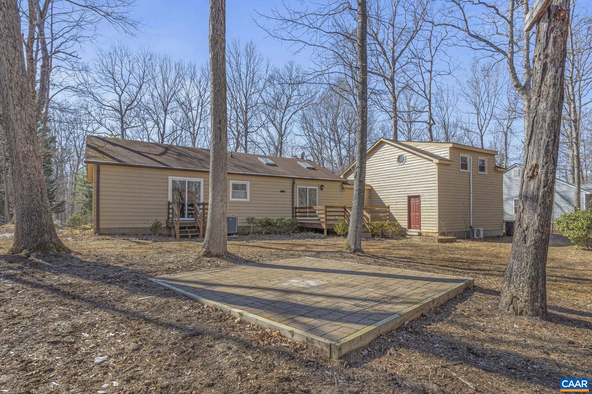 49 Wildwood Dr