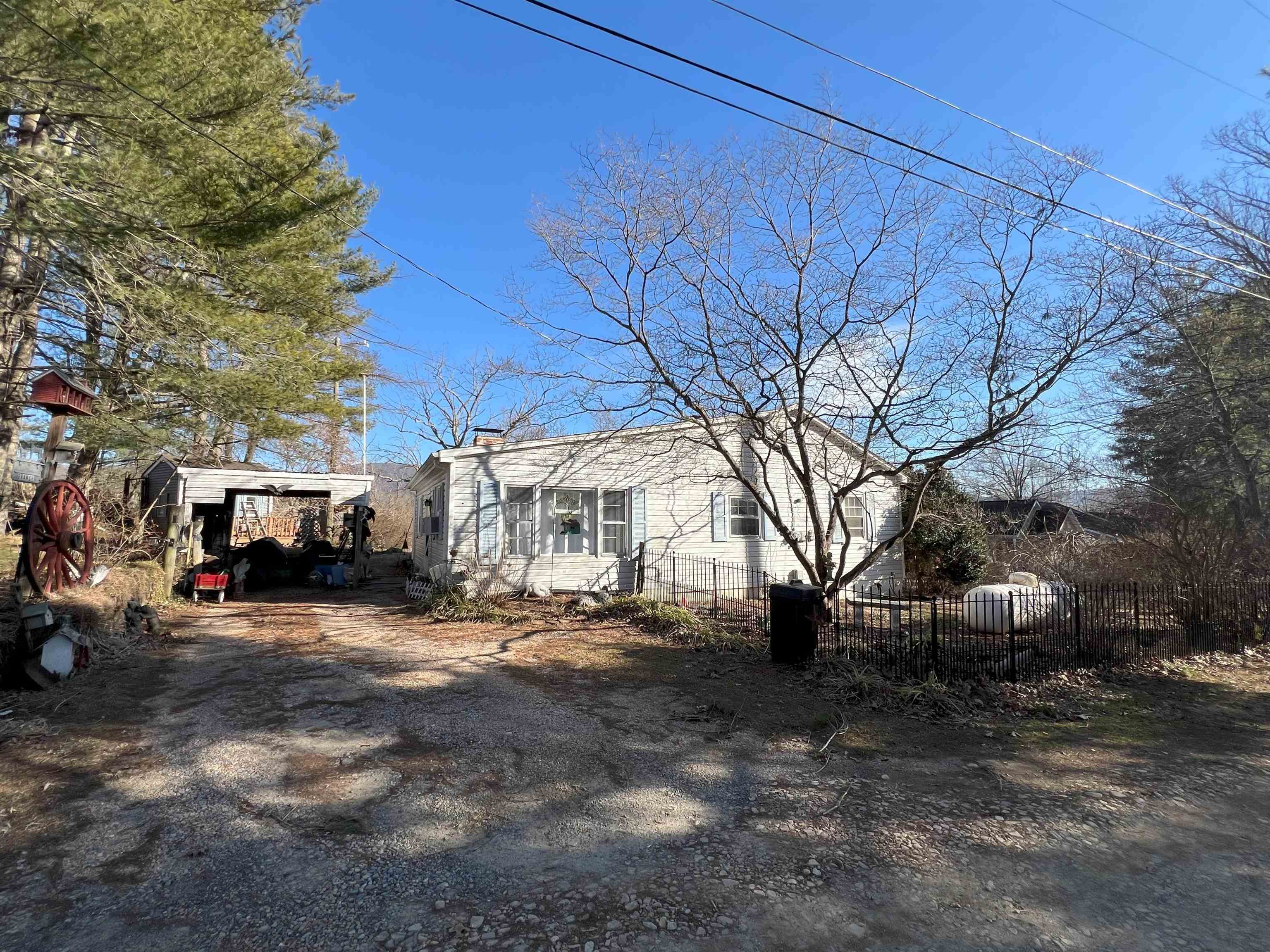 6 Misty Ridge Ln