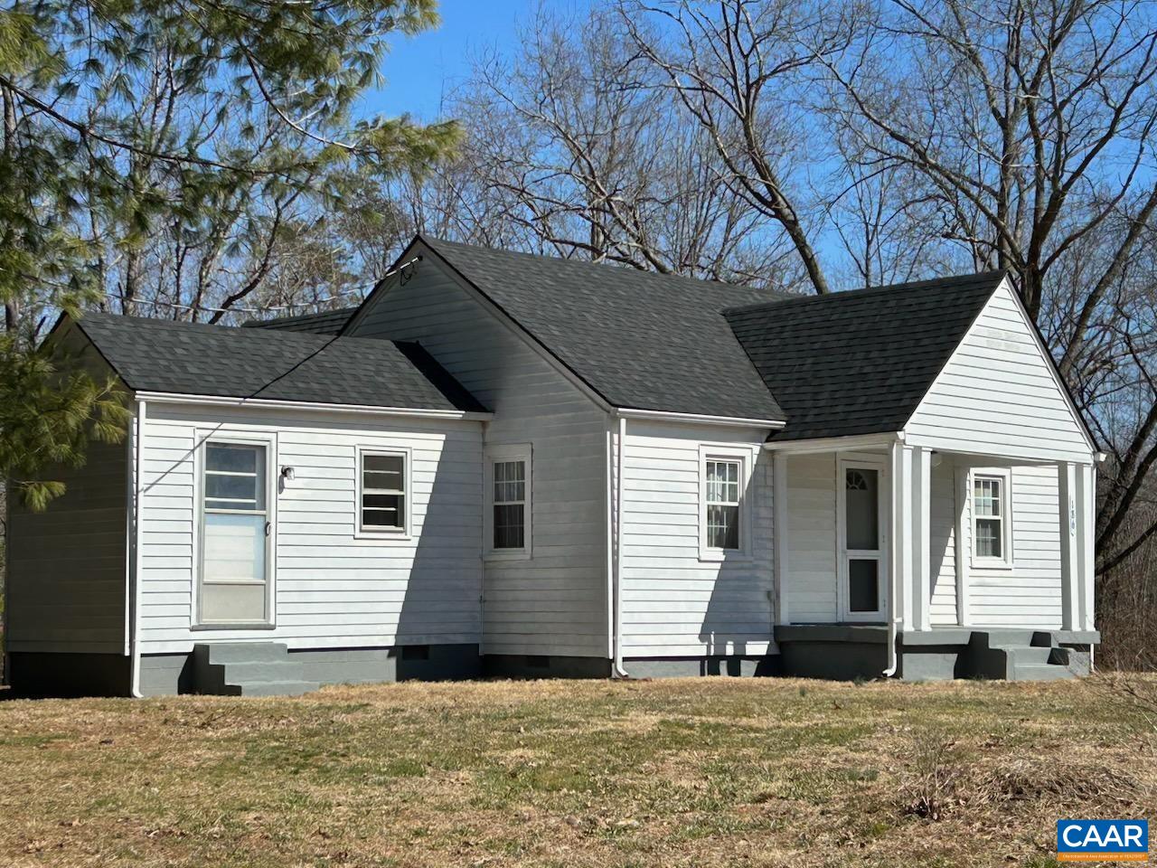 This 1950's 2 bedroom / 1 bath, 1,000 sqft Home with a new roof and all plumbing replaced in the crawl, is less than a mile walk to Scottsville's Historical Downtown and the James River. This property also adjoined the Public SCAN land that has hiking trails that take you through the Van Clief Nature Area and right into the Downtown area...One of a Kind!